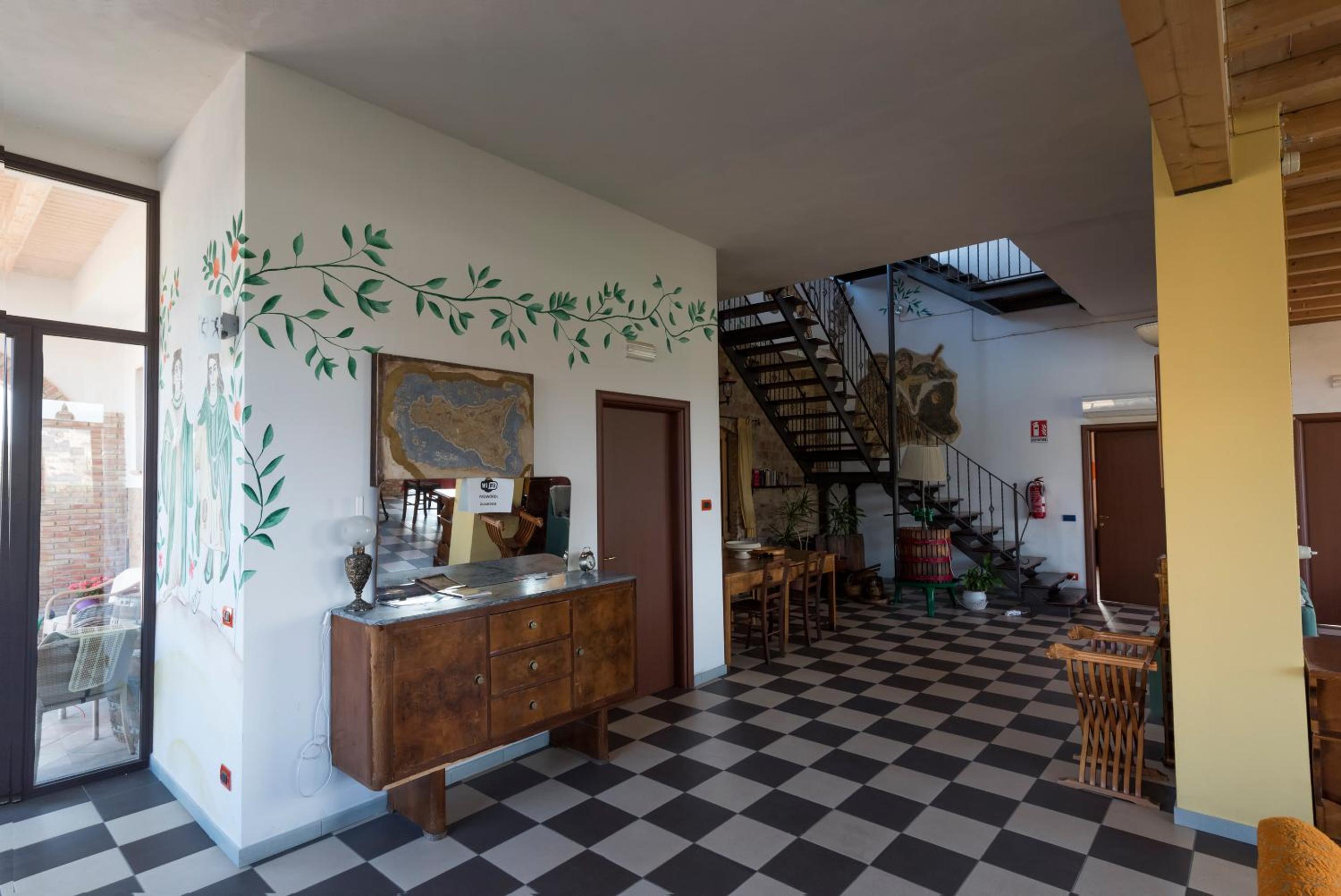 La Casa Rossa Country House