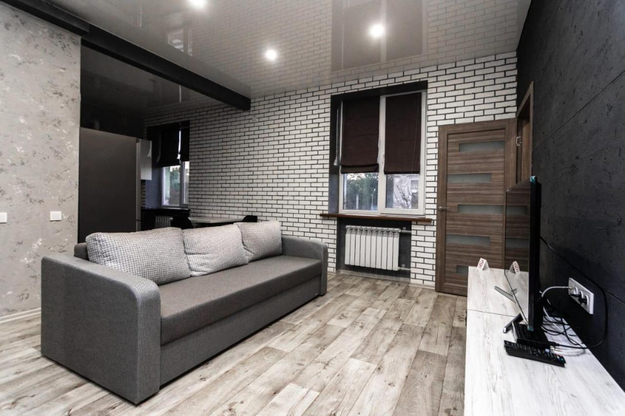 Loft Apartment on Svobody view 5