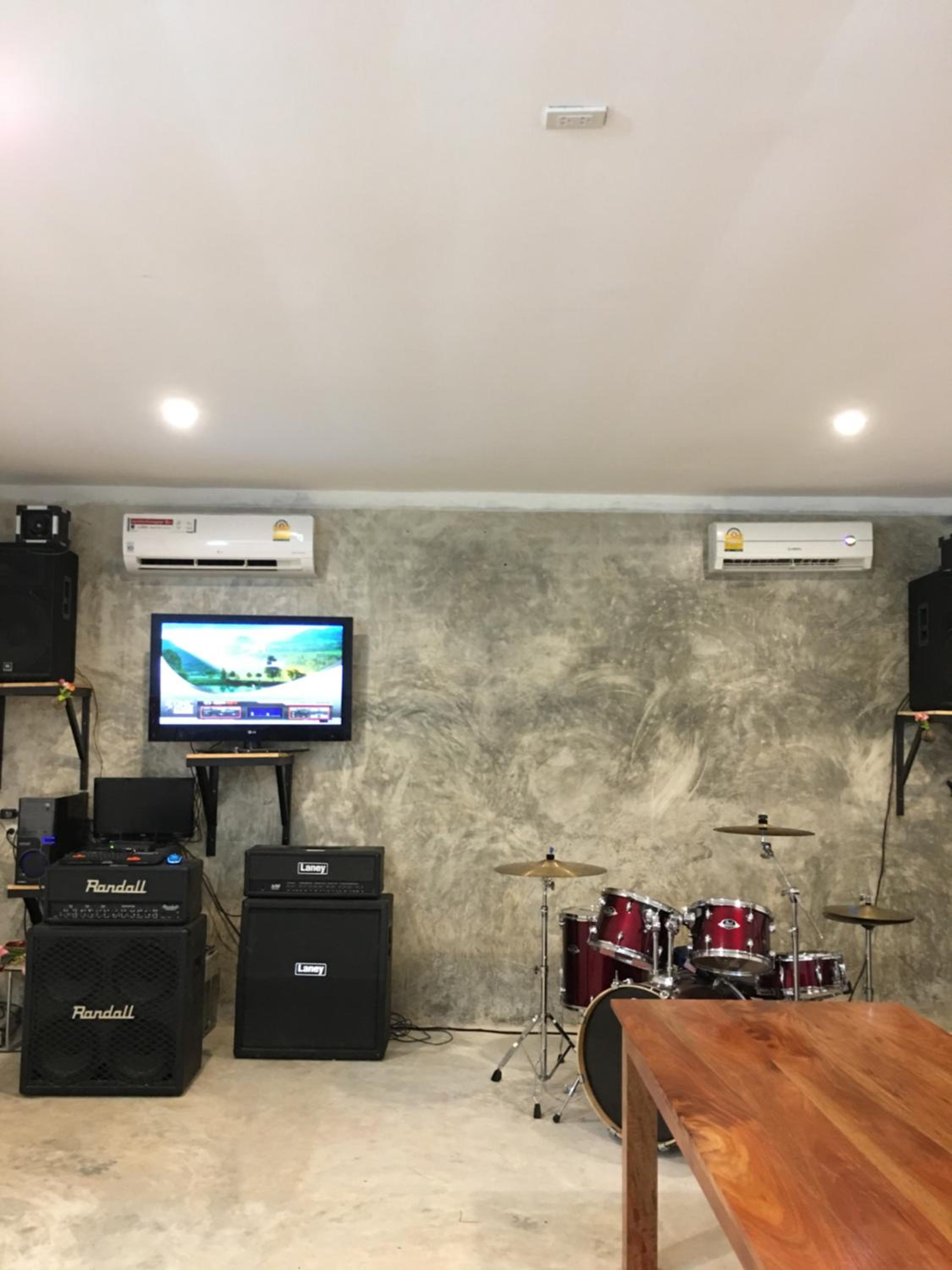 meeting & event spaces