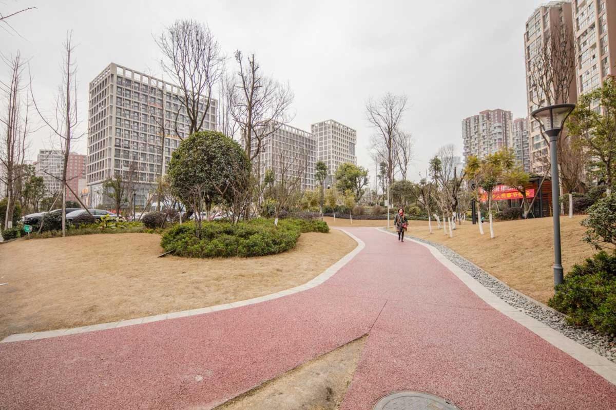 ChengDu Chenghua·Chengdu East Station· Locals Apartment 00137110