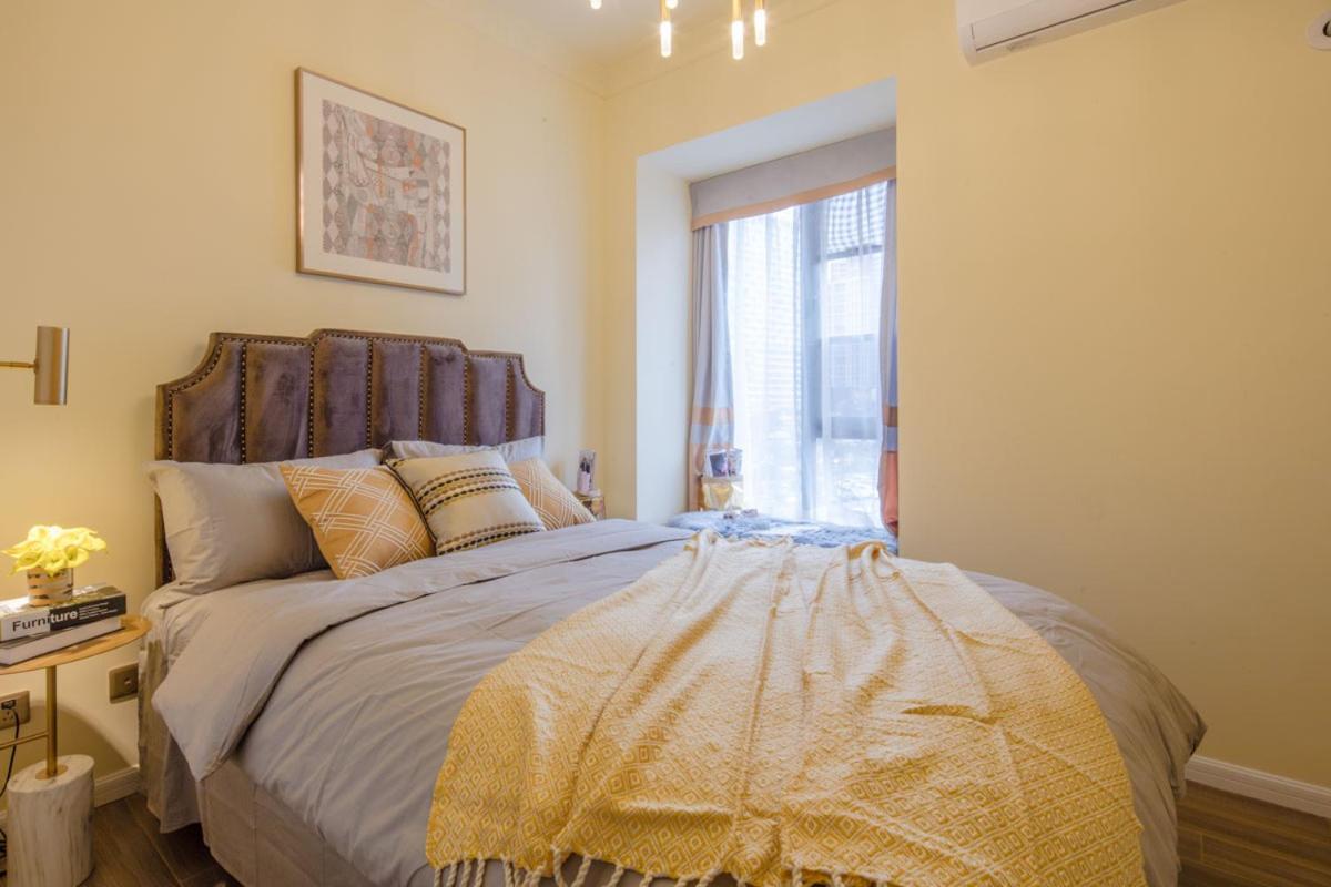 ChengDu Chenghua·Chengdu East Station· Locals Apartment 00137110