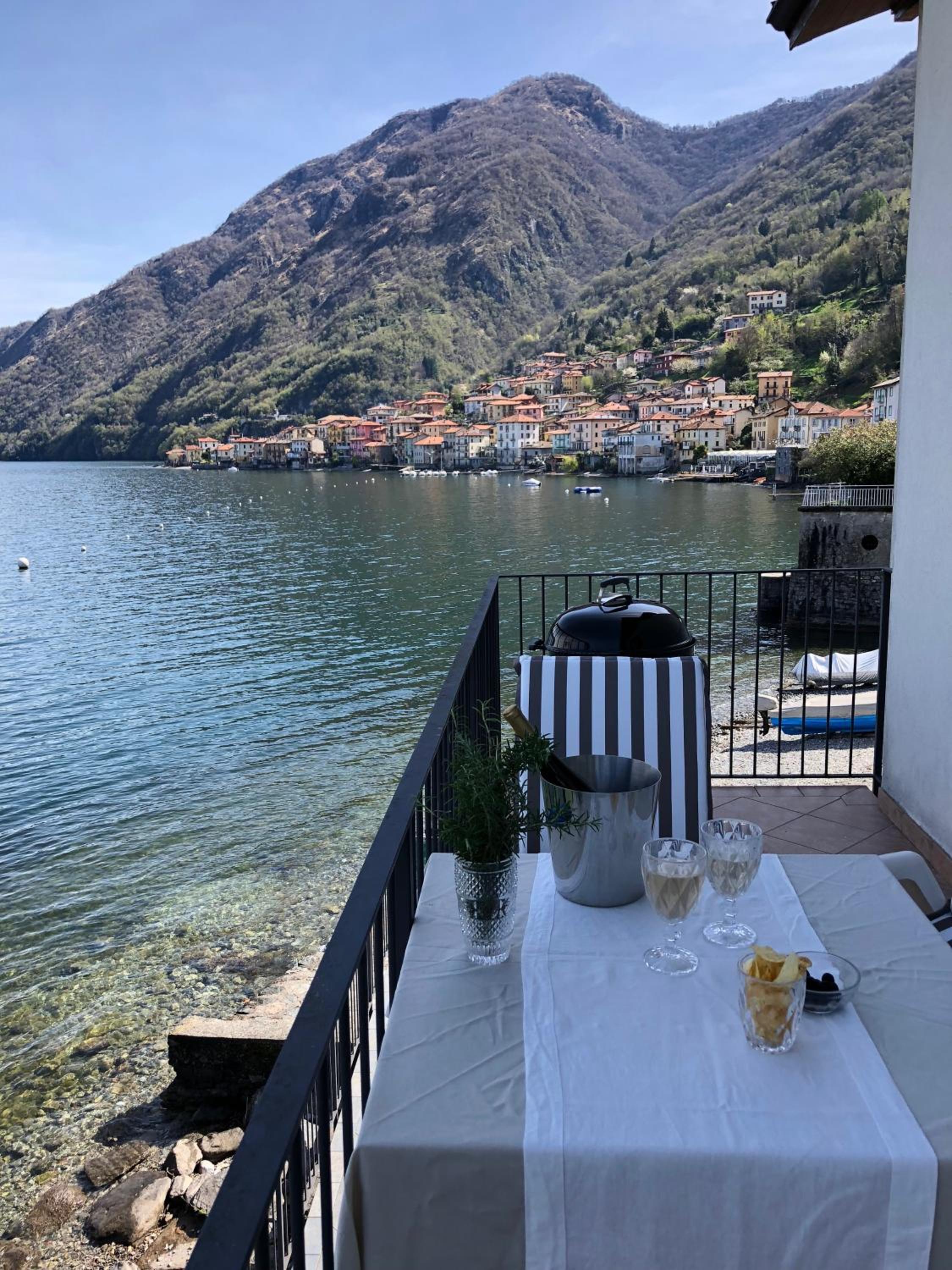 Como Lake view House view 5