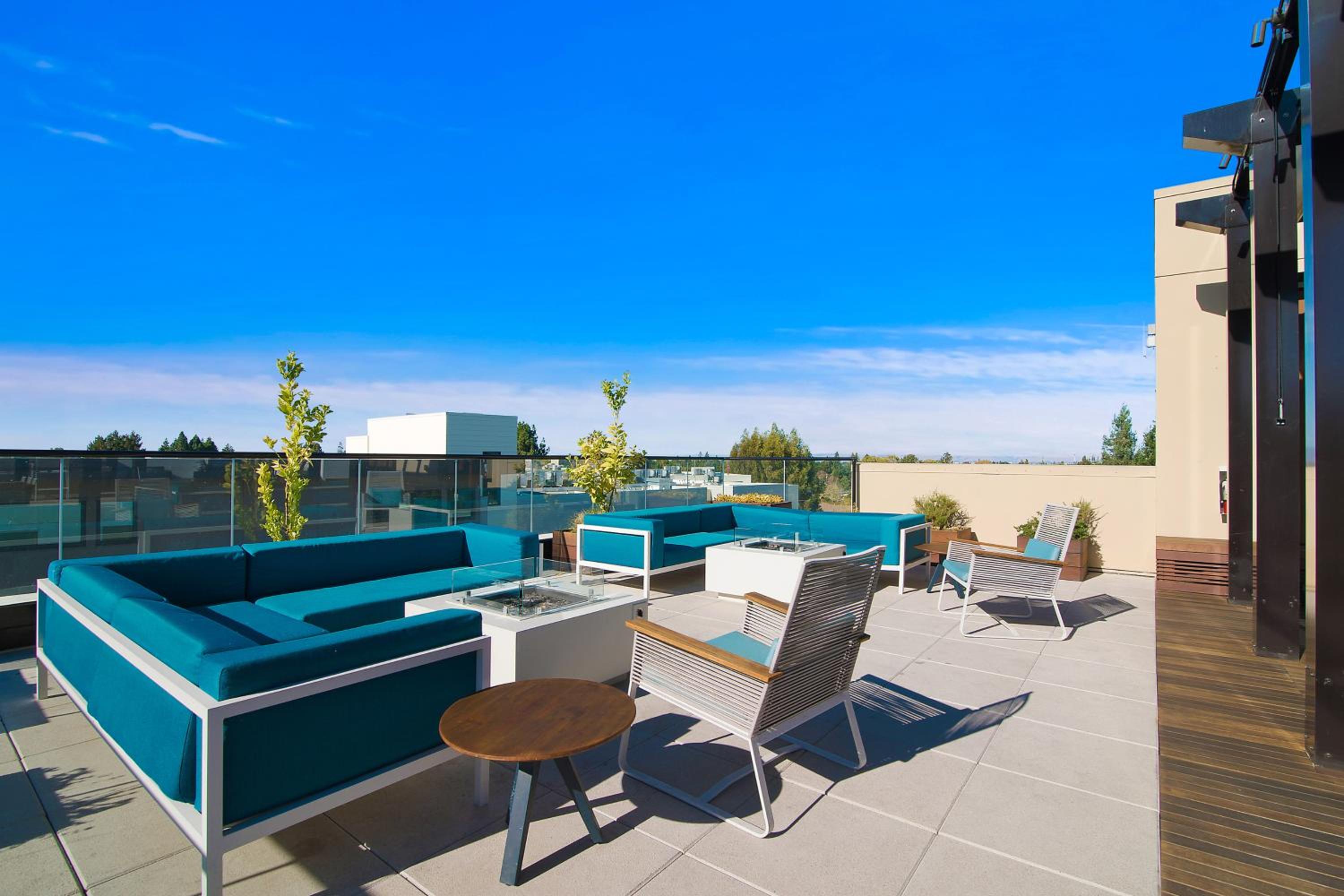 Global Luxury Suites at Downtown Mountain View