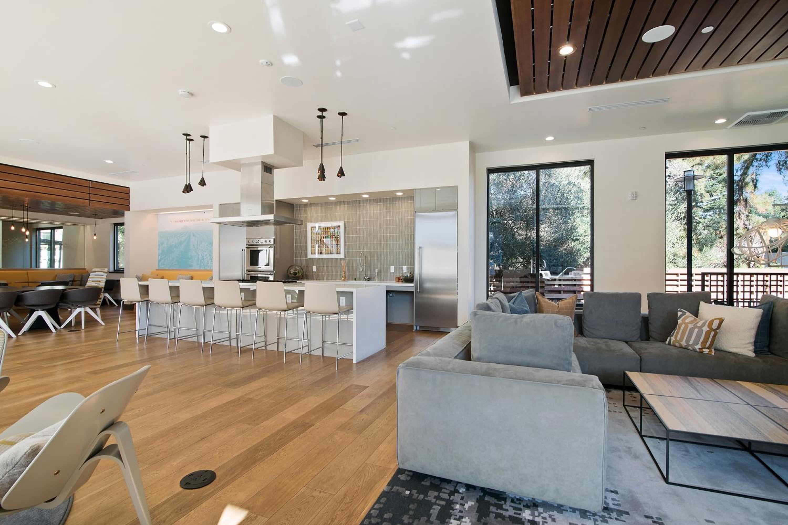 Global Luxury Suites at Downtown Mountain View