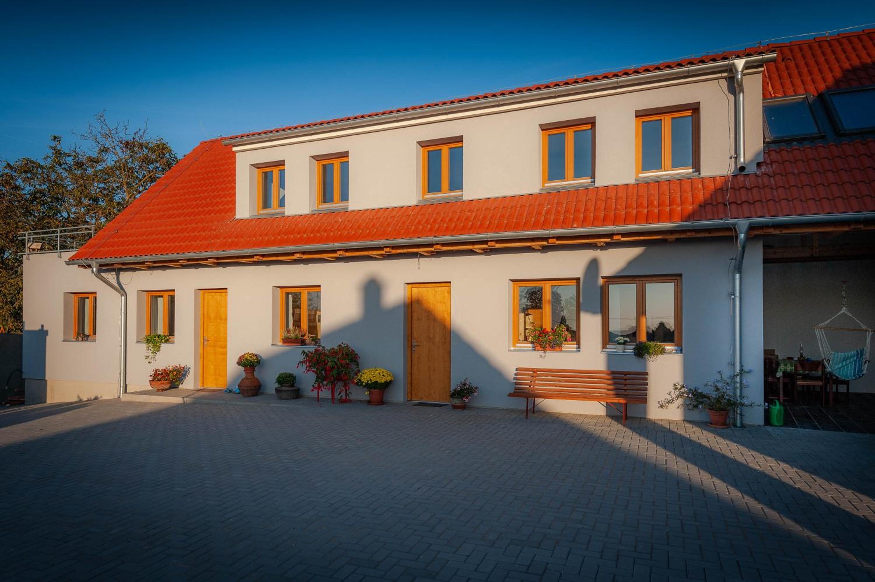 Včelařství pod svatým Floriánem view 2