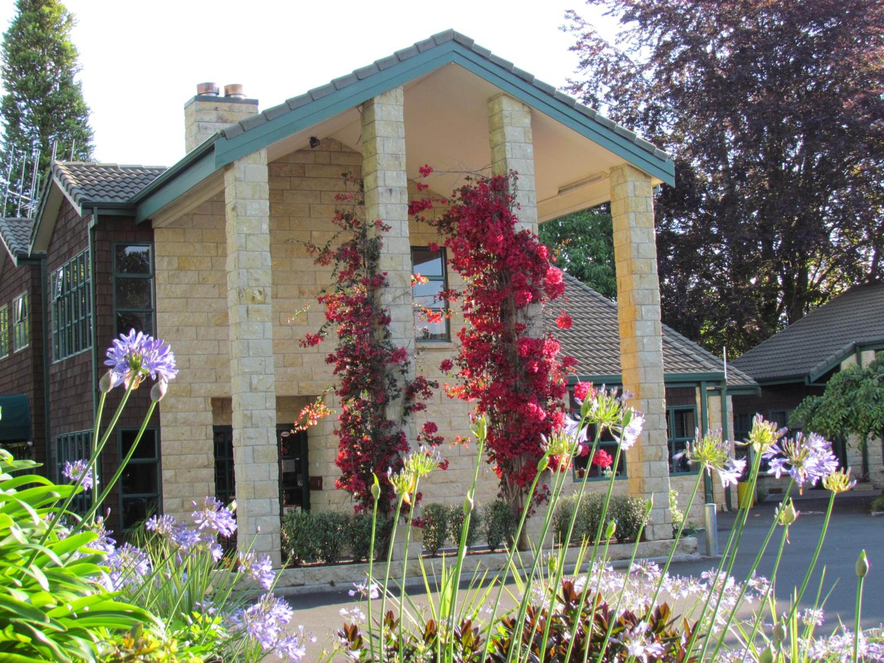 Cambridge Mews Motel