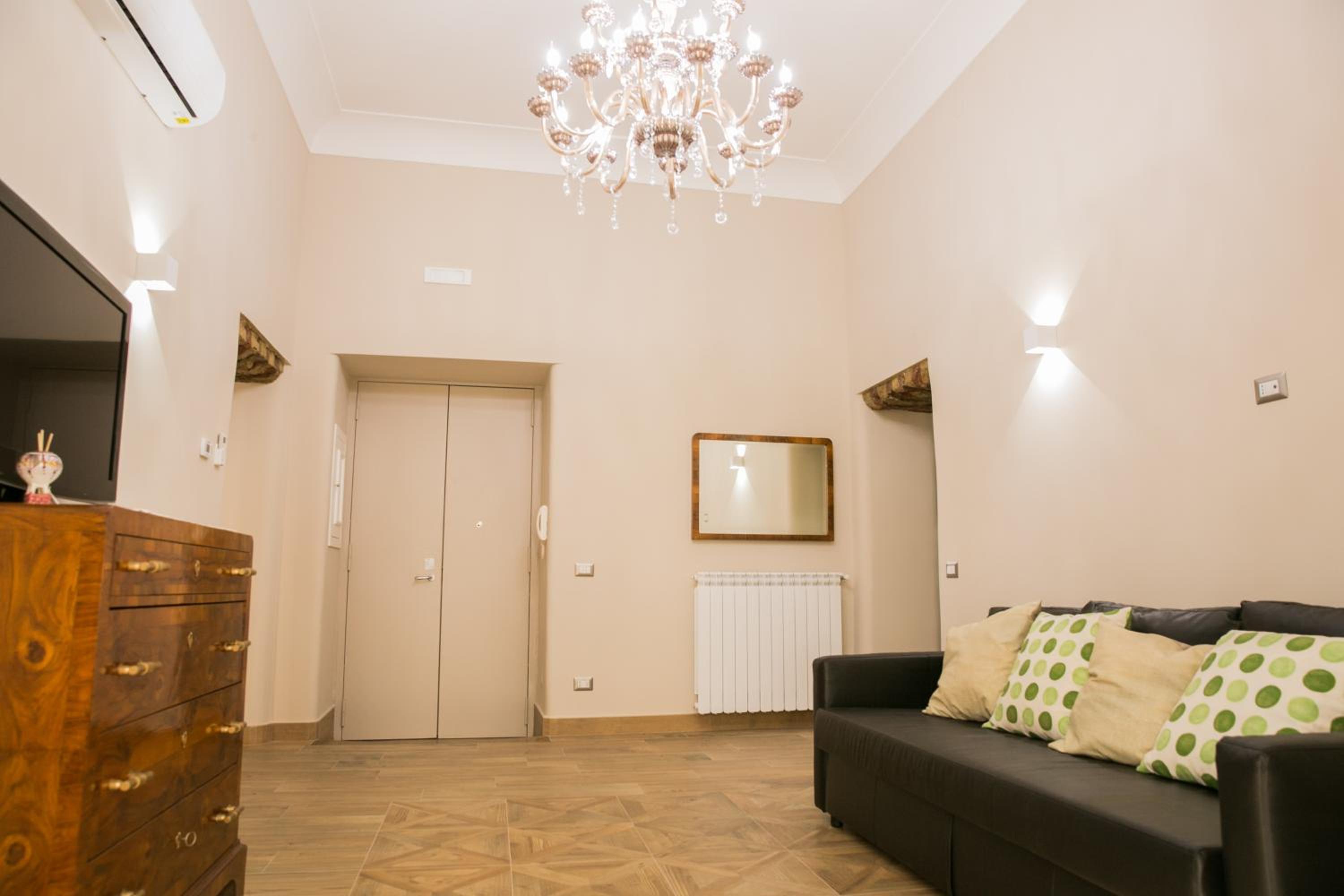 Casa Cairoli