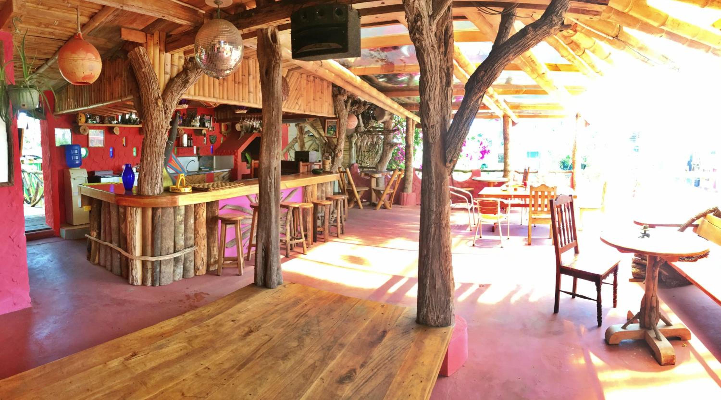 Lonesome George Ecolodge