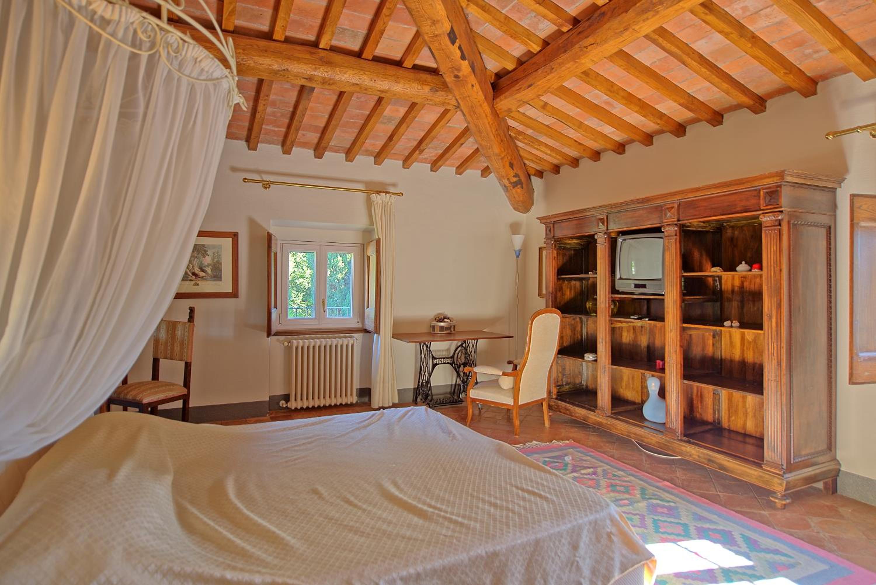 Villa Camaiore by PosarelliVillas