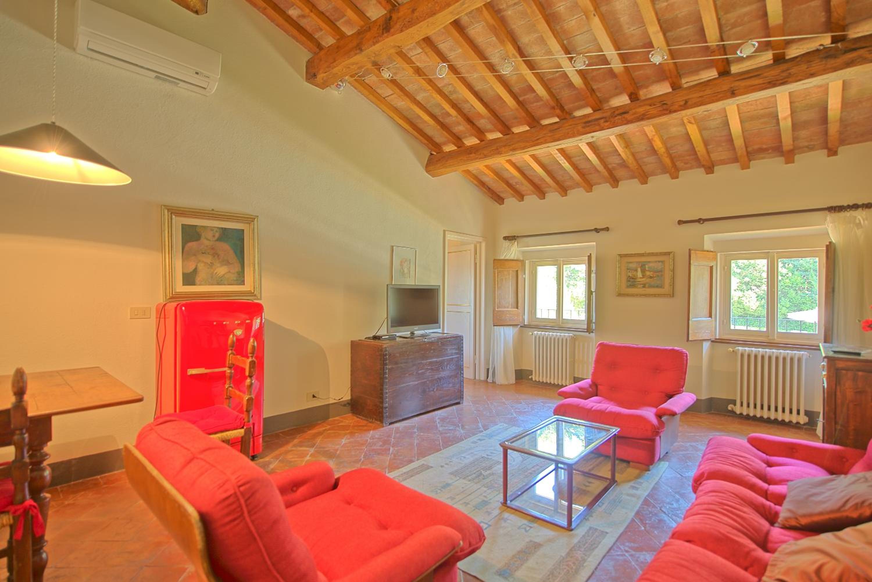 Villa Camaiore by PosarelliVillas