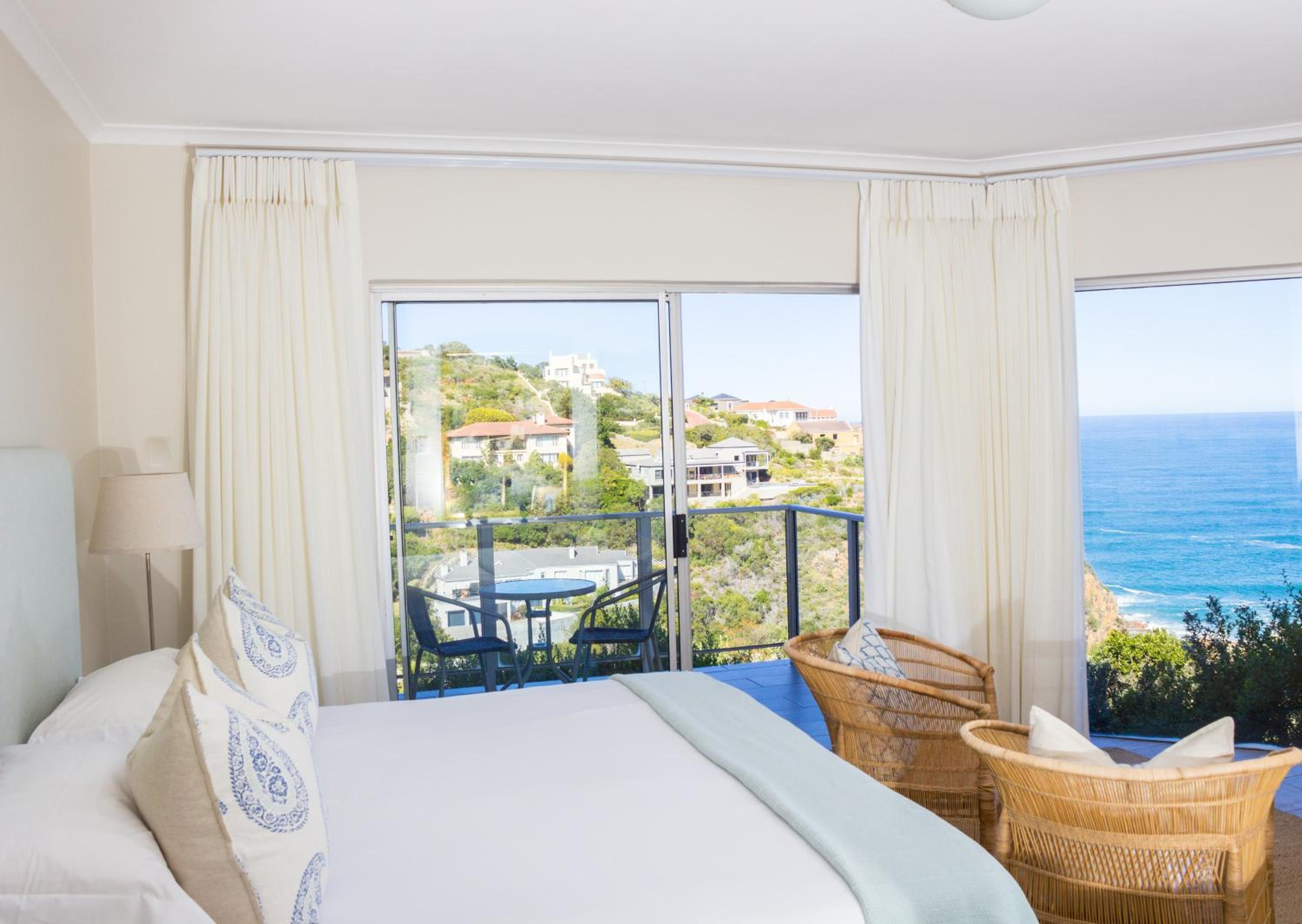 Headlands House Guest Lodge
