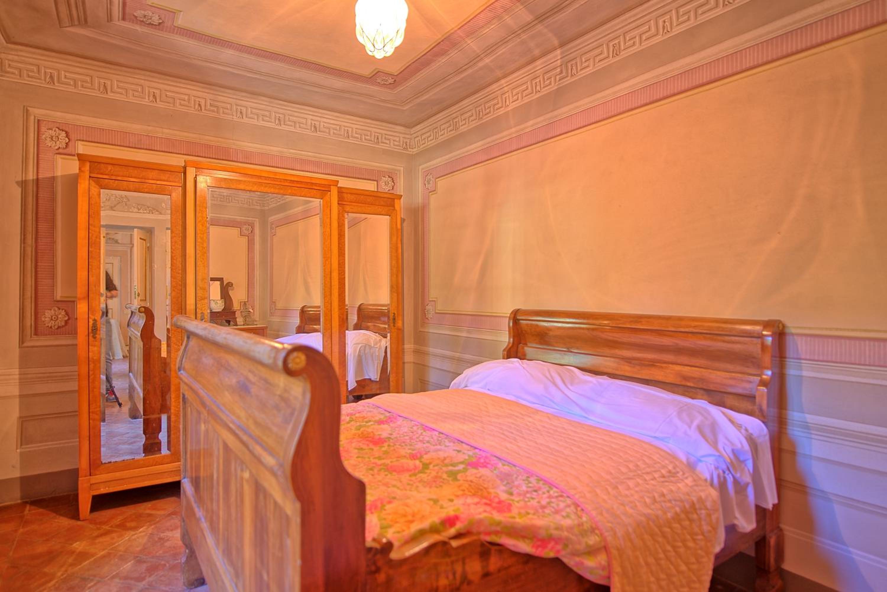 Villa Camaiore by PosarelliVillas
