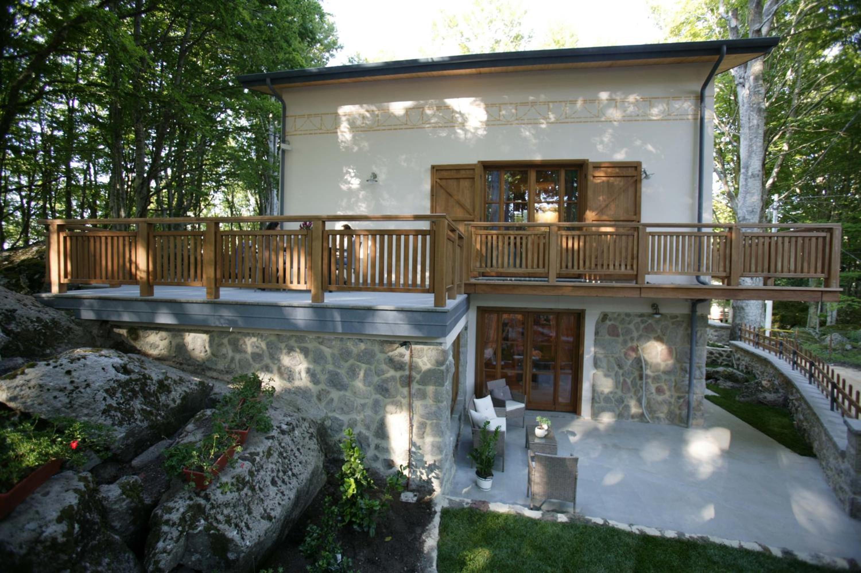 Photo 11
