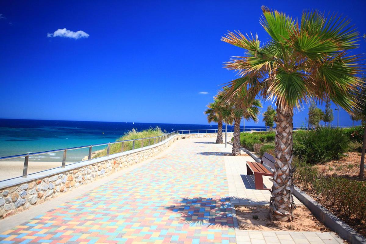 Penthouse 2 bedrooms in Mil Palmeras view 2