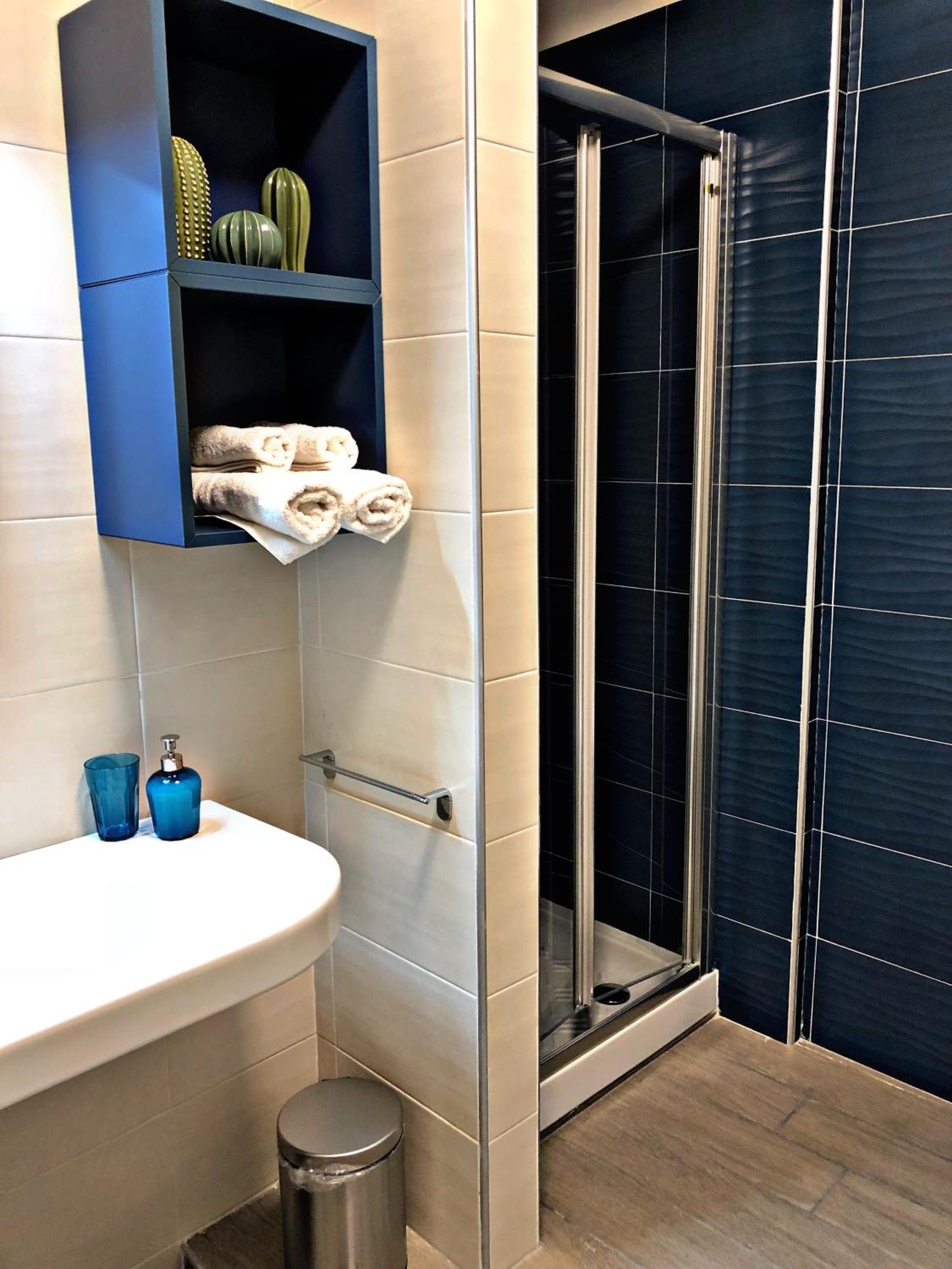 Napoli City Inn