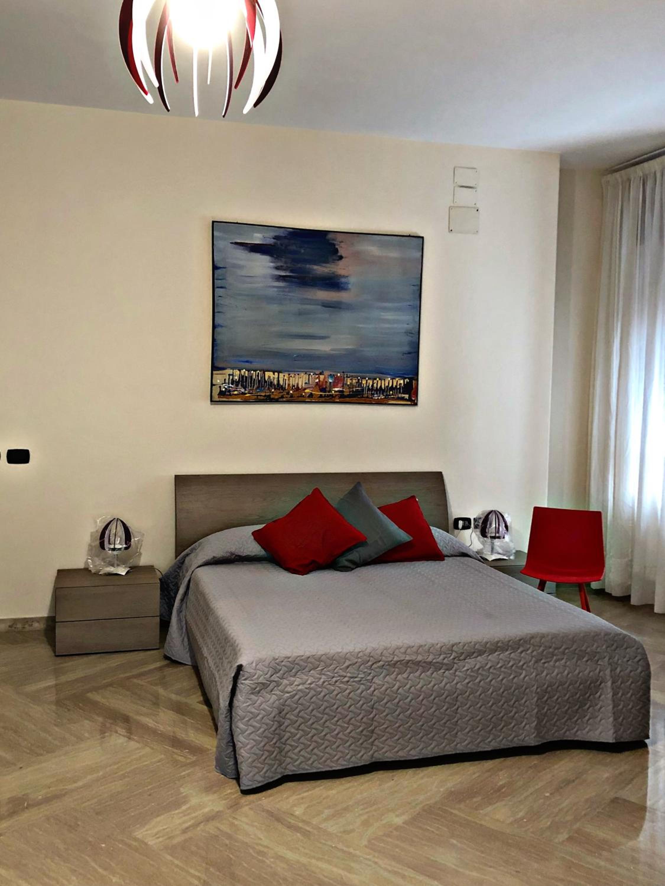 Napoli City Inn