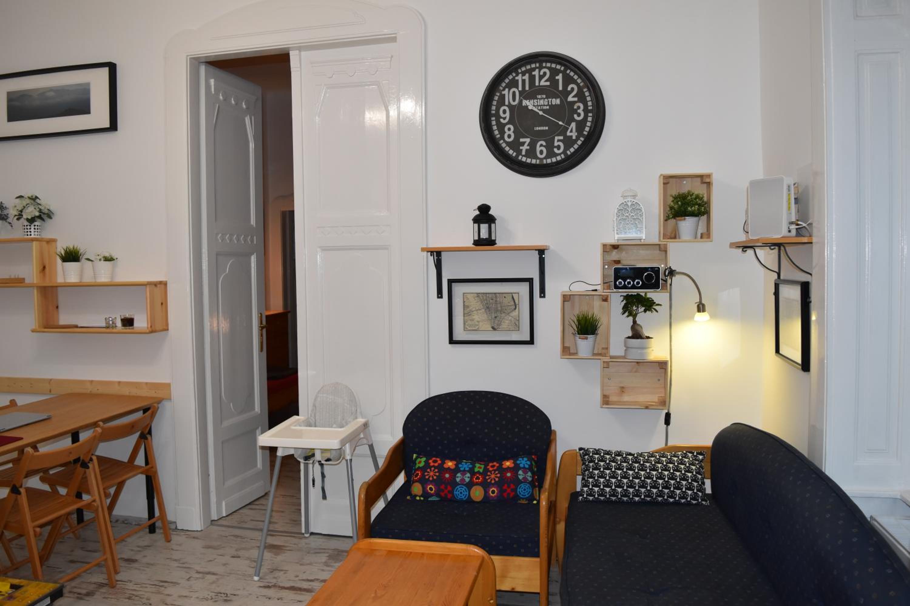 Lara Downtown Apartment view 3