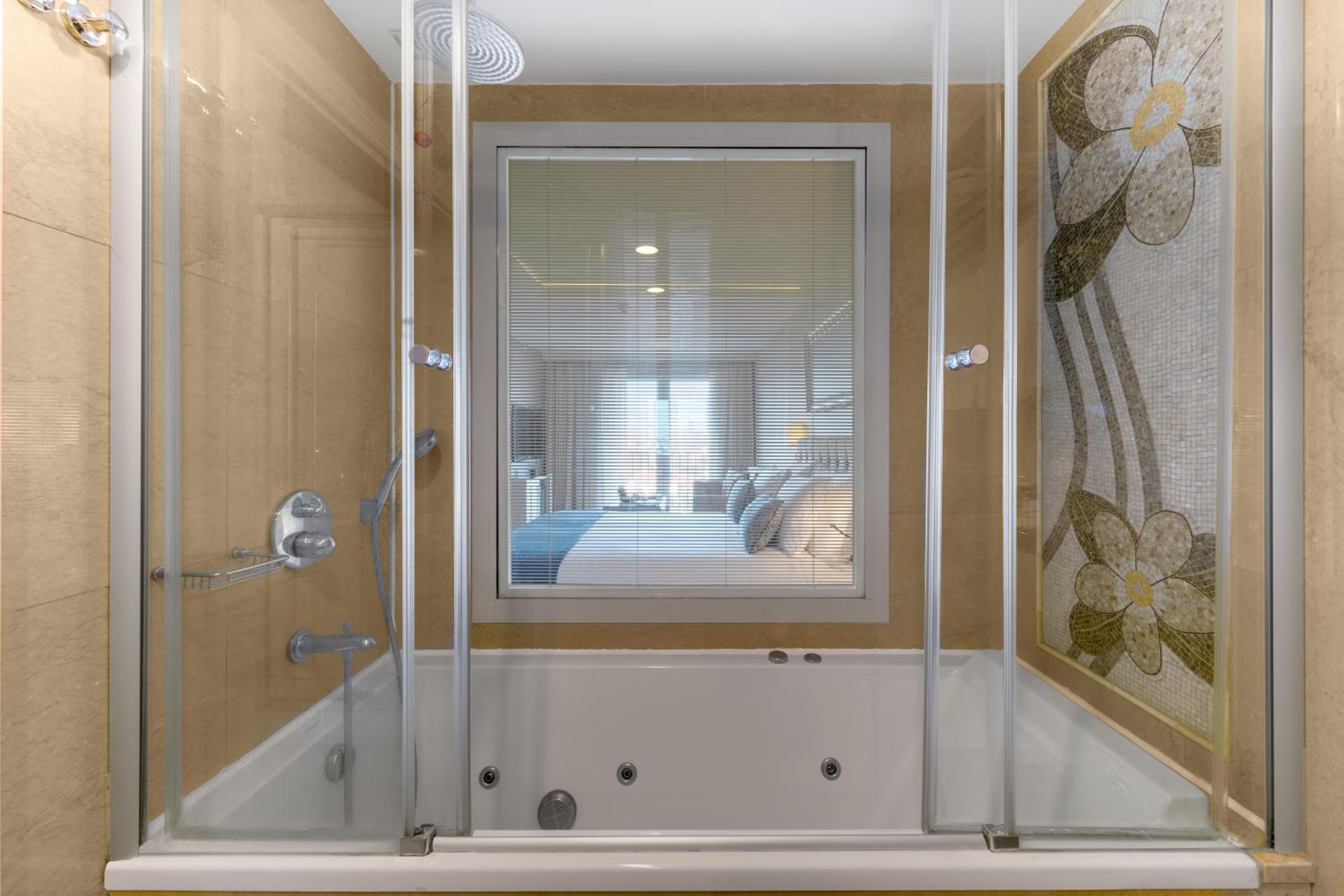 CVK Taksim Hotel Istanbul - Image 59