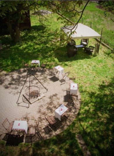 4 Couples & 4 Friends Hostel view 4