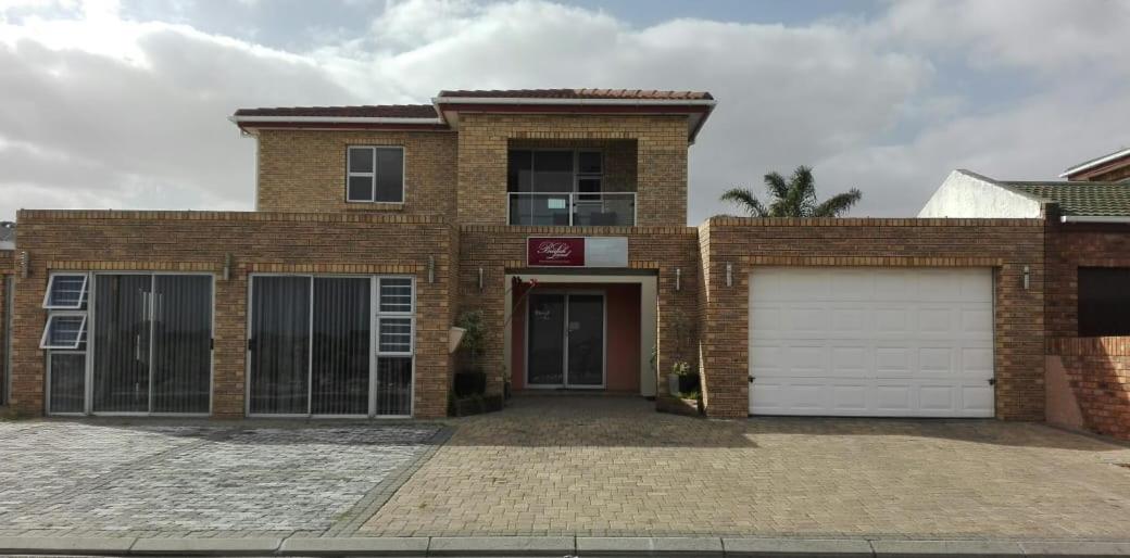 Hotel Beulahland Guesthouse - Image 1