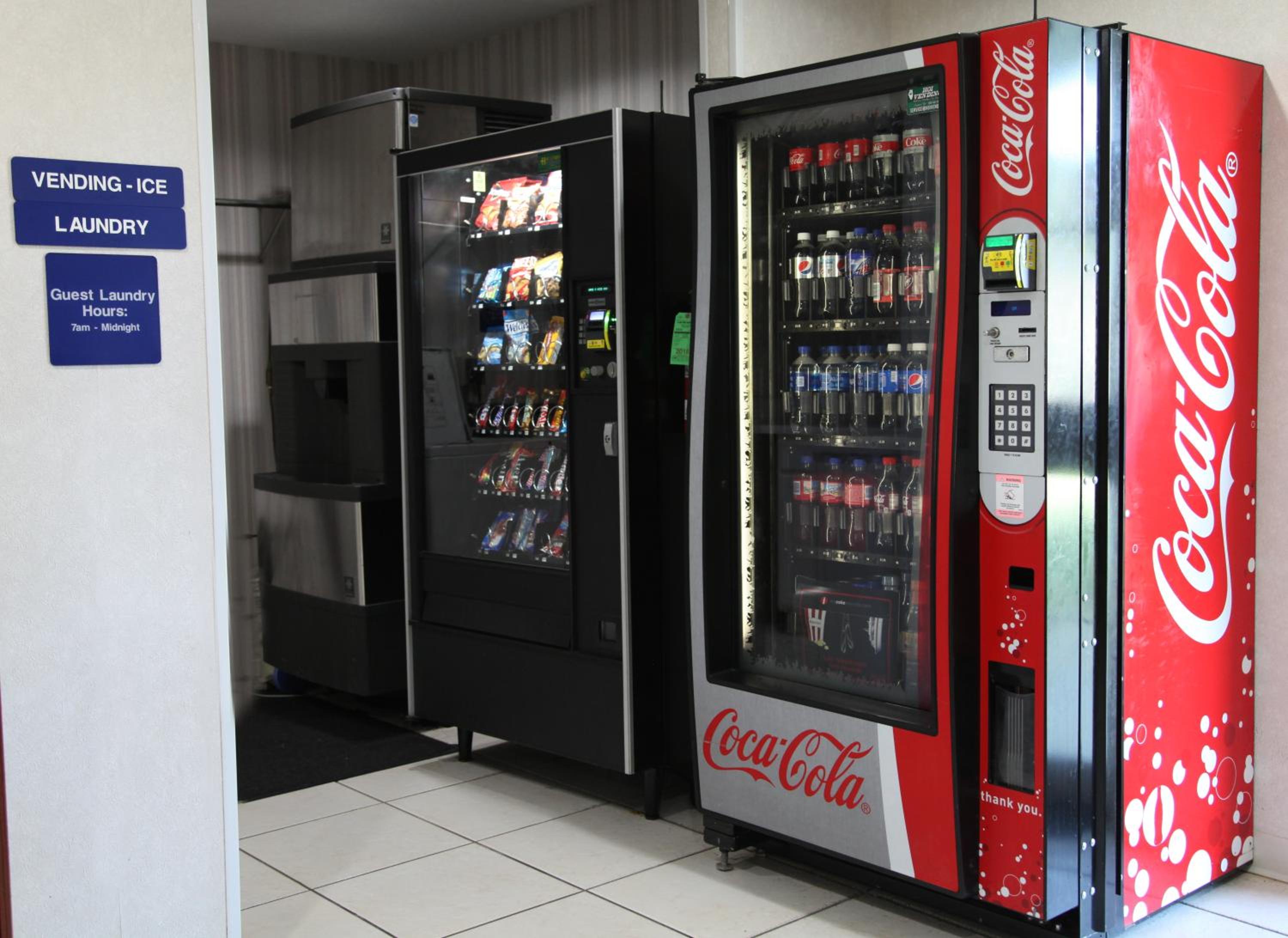 Bloomington Vacations - Ramada by Wyndham Bloomington I-55 and I-74 IL - Property Image 7