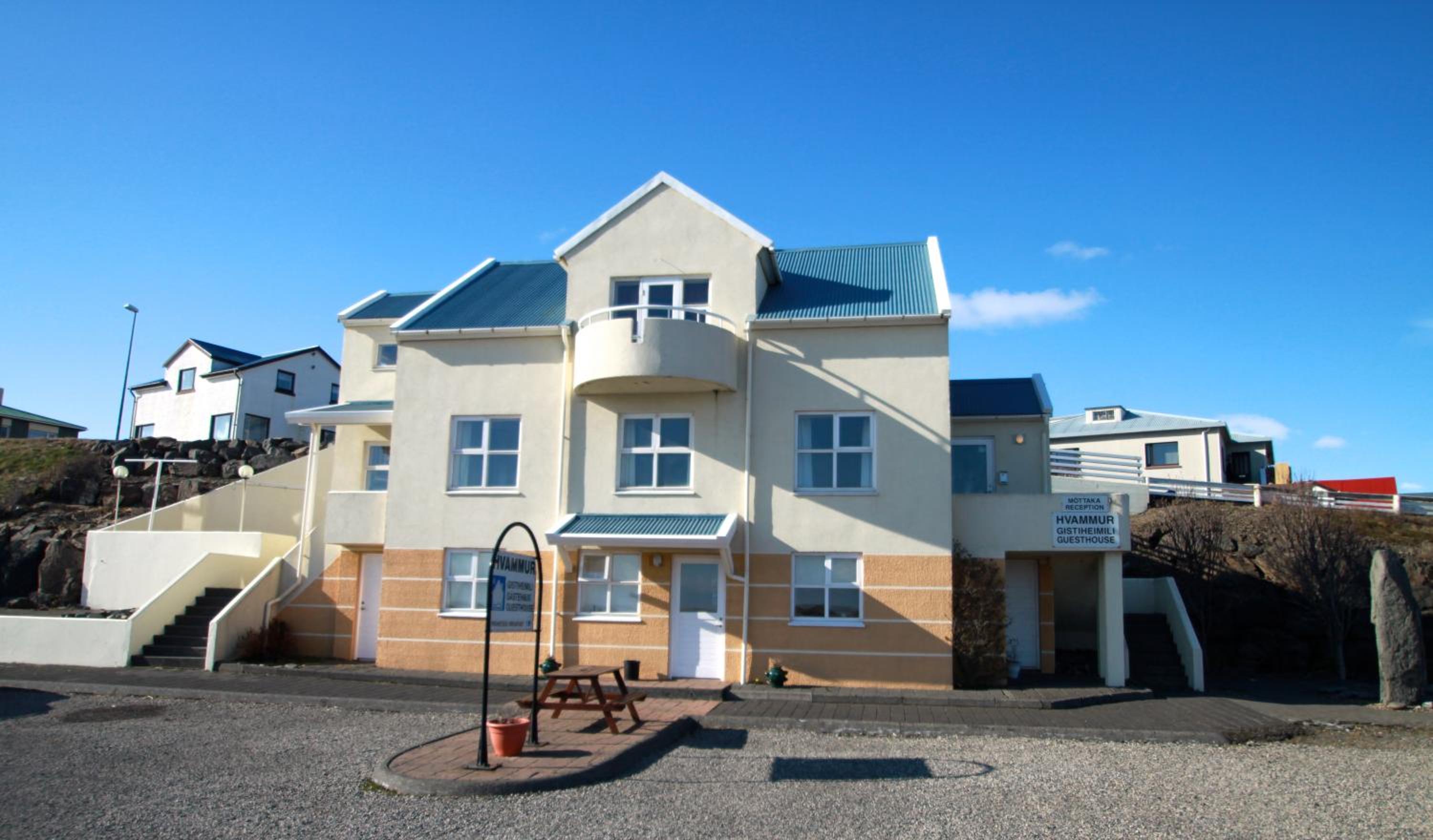 Guesthouse Hvammur by the Harbour