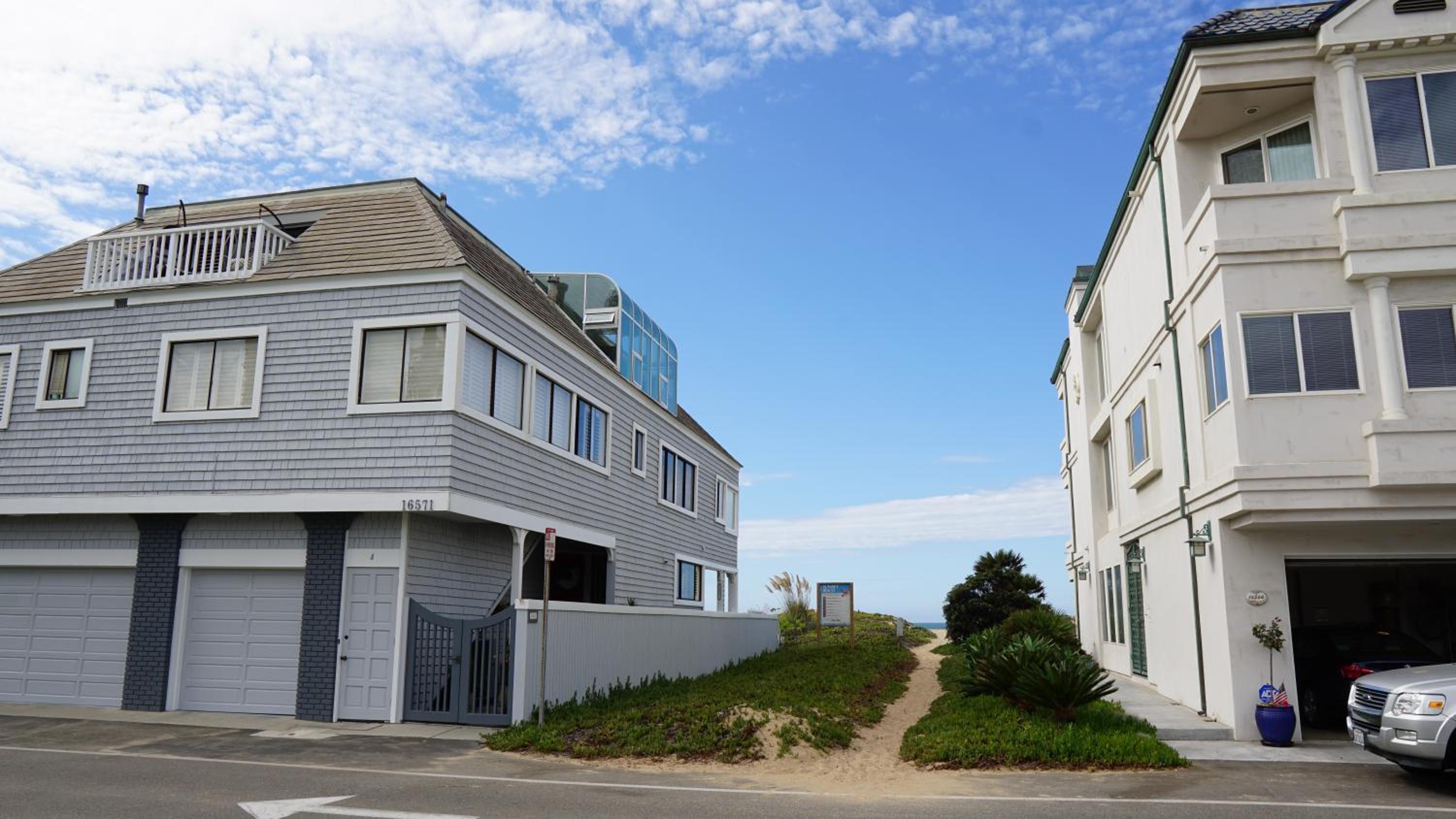 Ocean Surf Inn & Suites