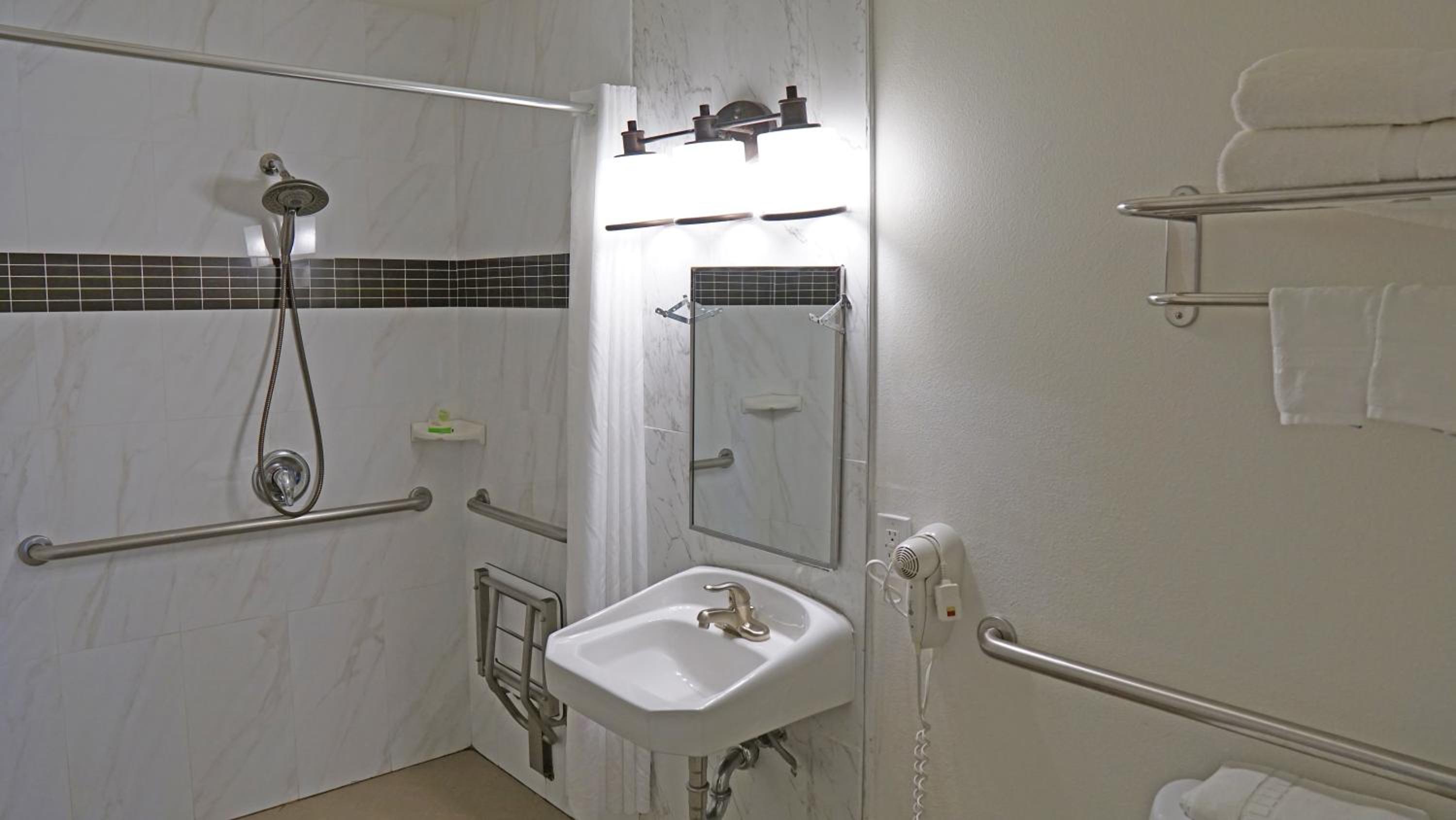 Ocean Surf Inn & Suites