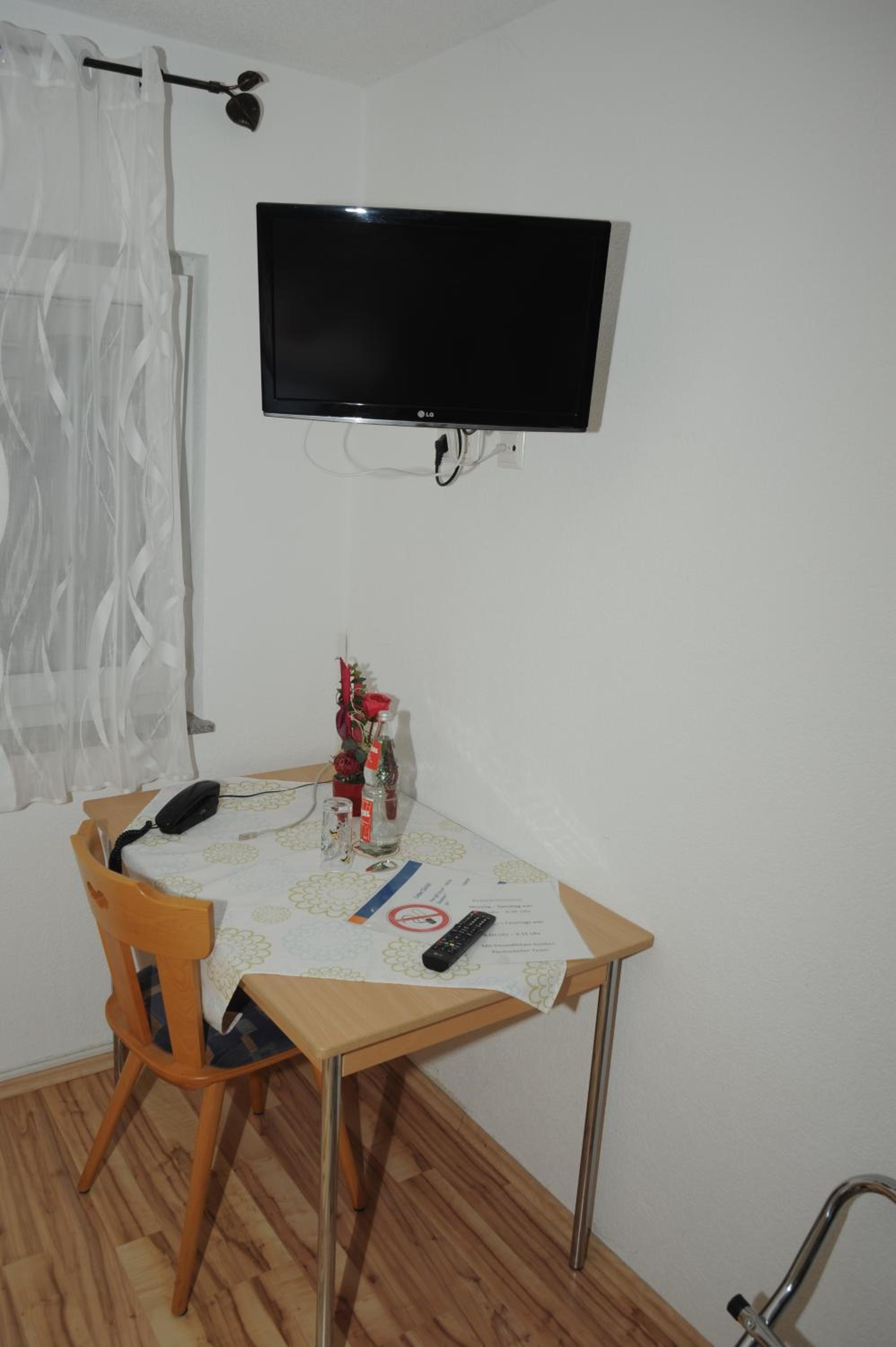 Photo 28
