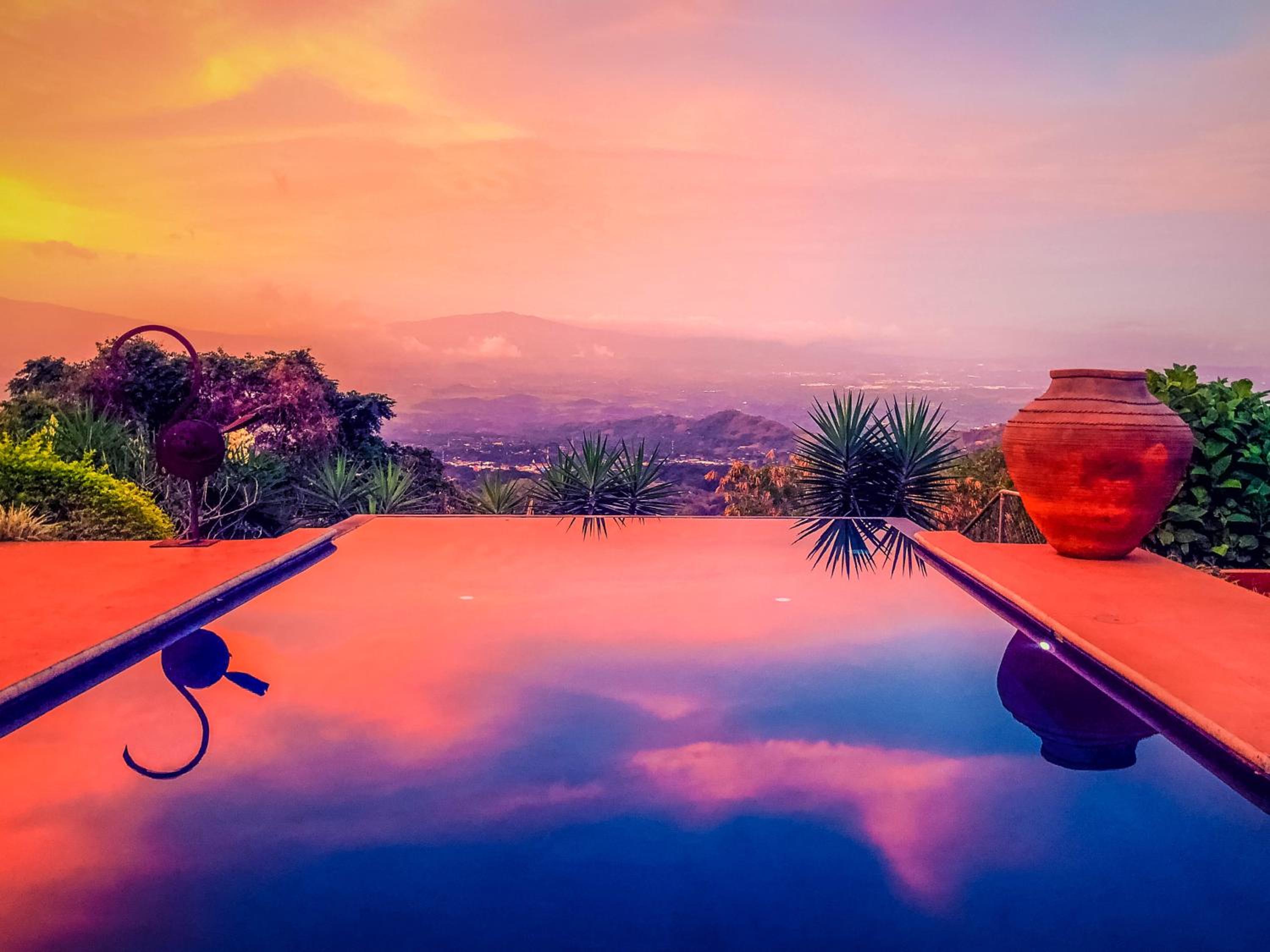 Magic Mountain Views Villa