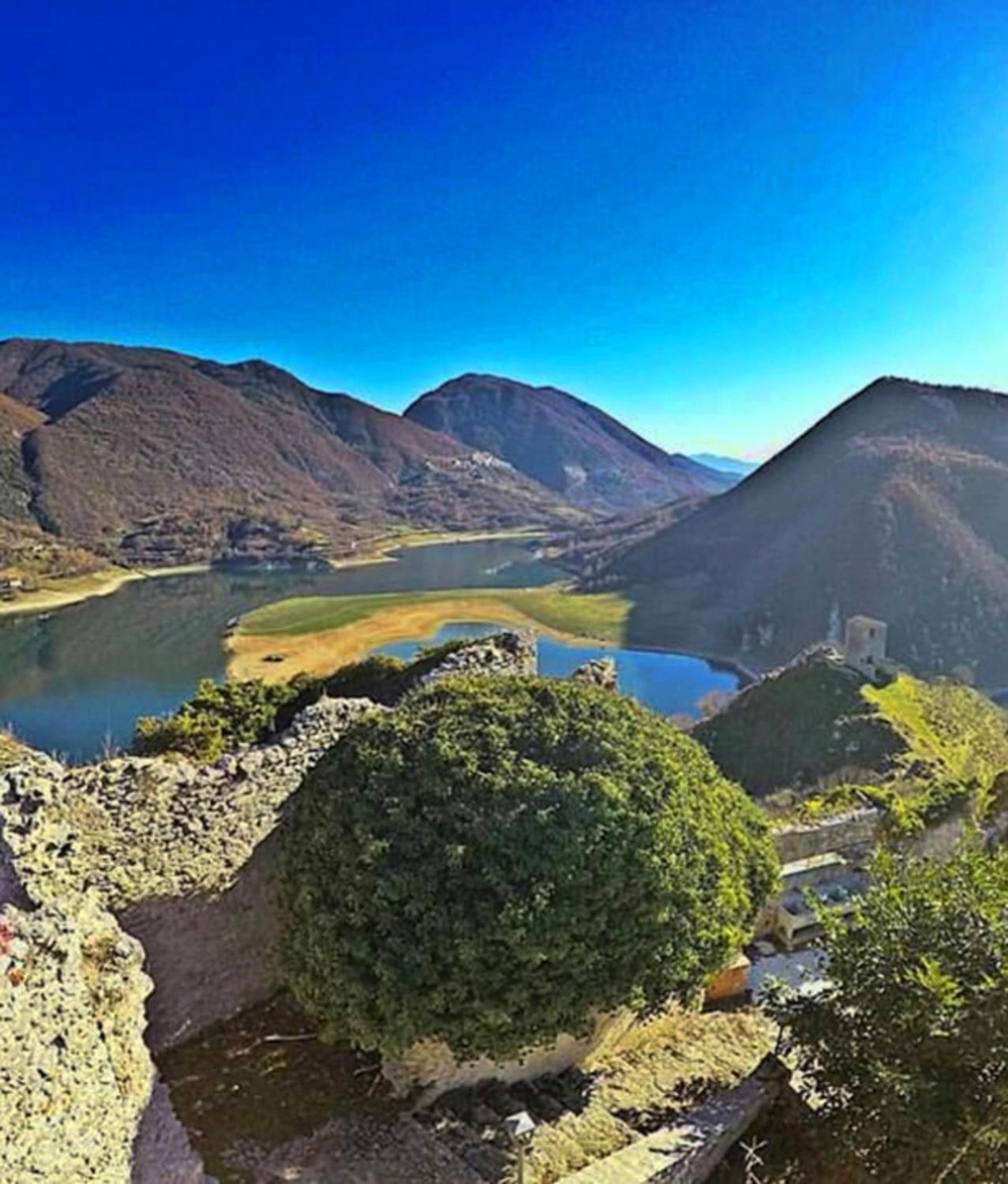 Casa con terrazzo vista Lago - LAKEHOLIDAY IT
