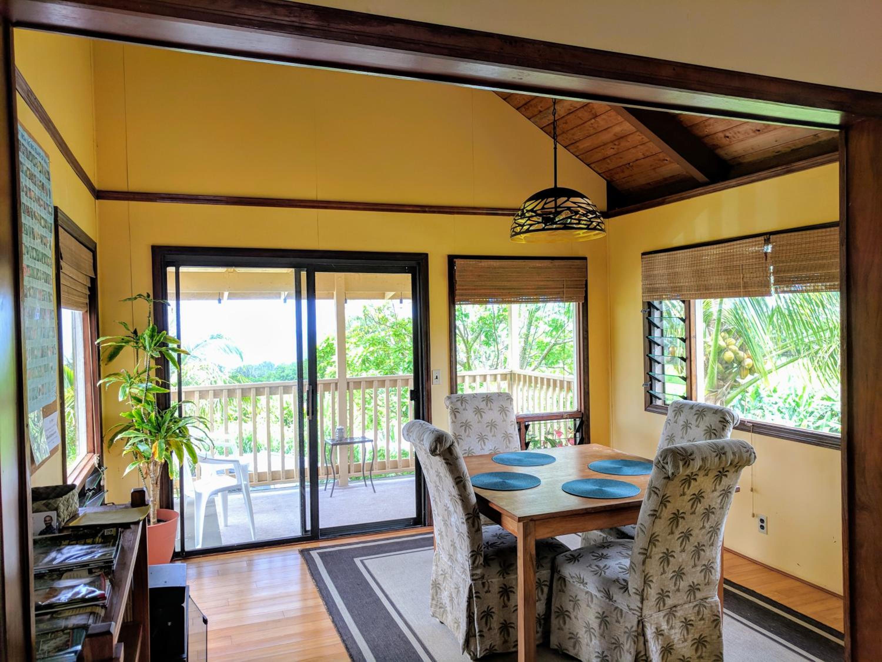 Hamakua Guesthouse view 3