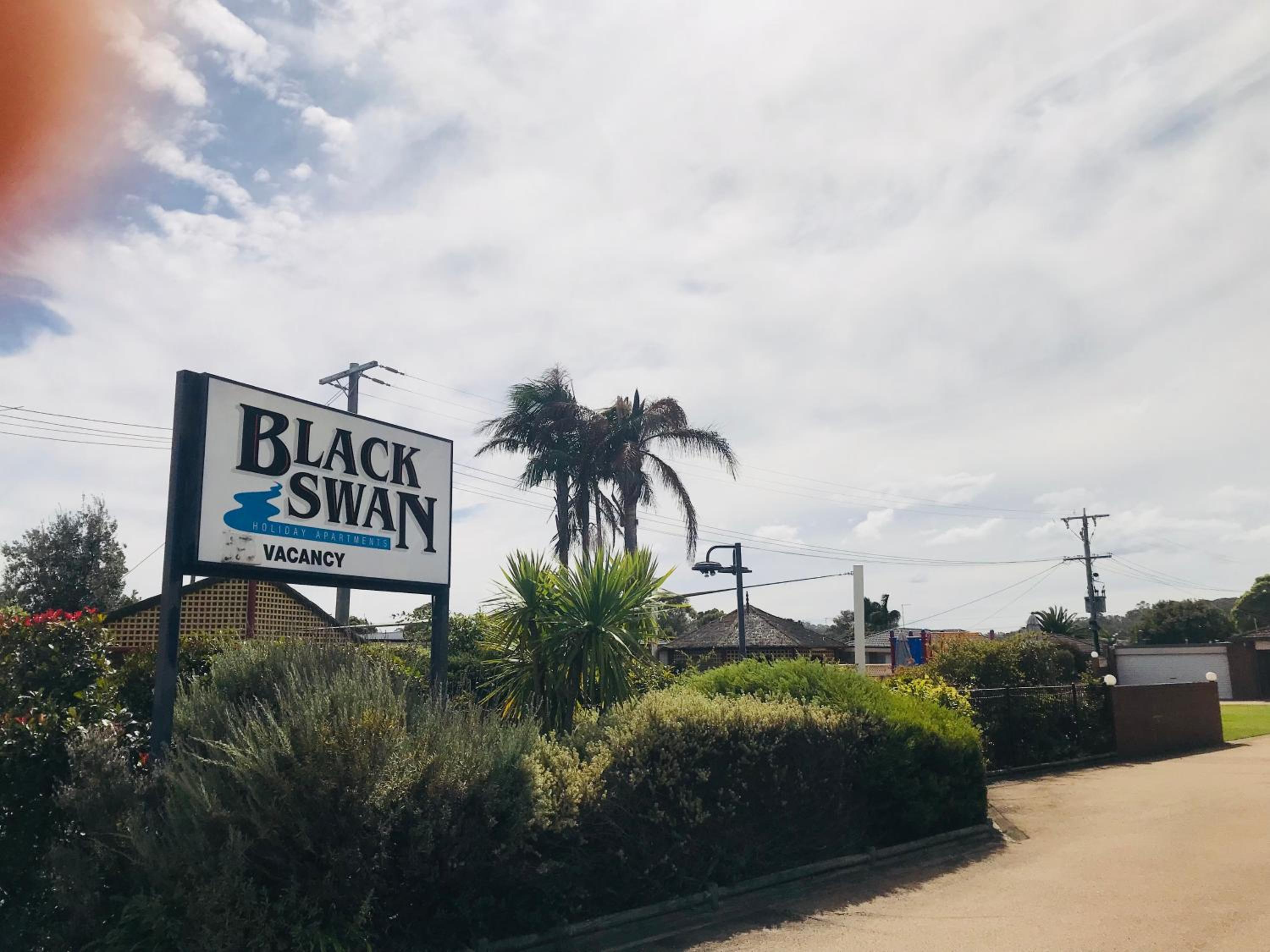 Black Swan Motor Inn