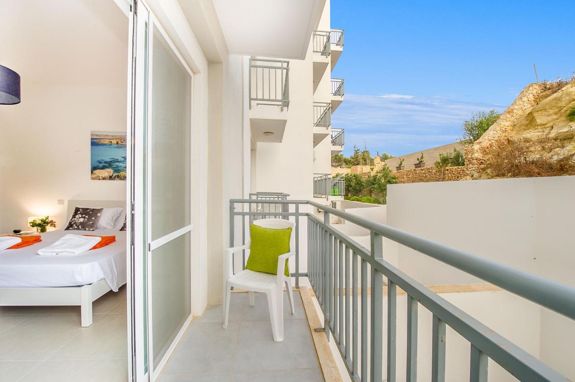 Hillock Residence Apartments