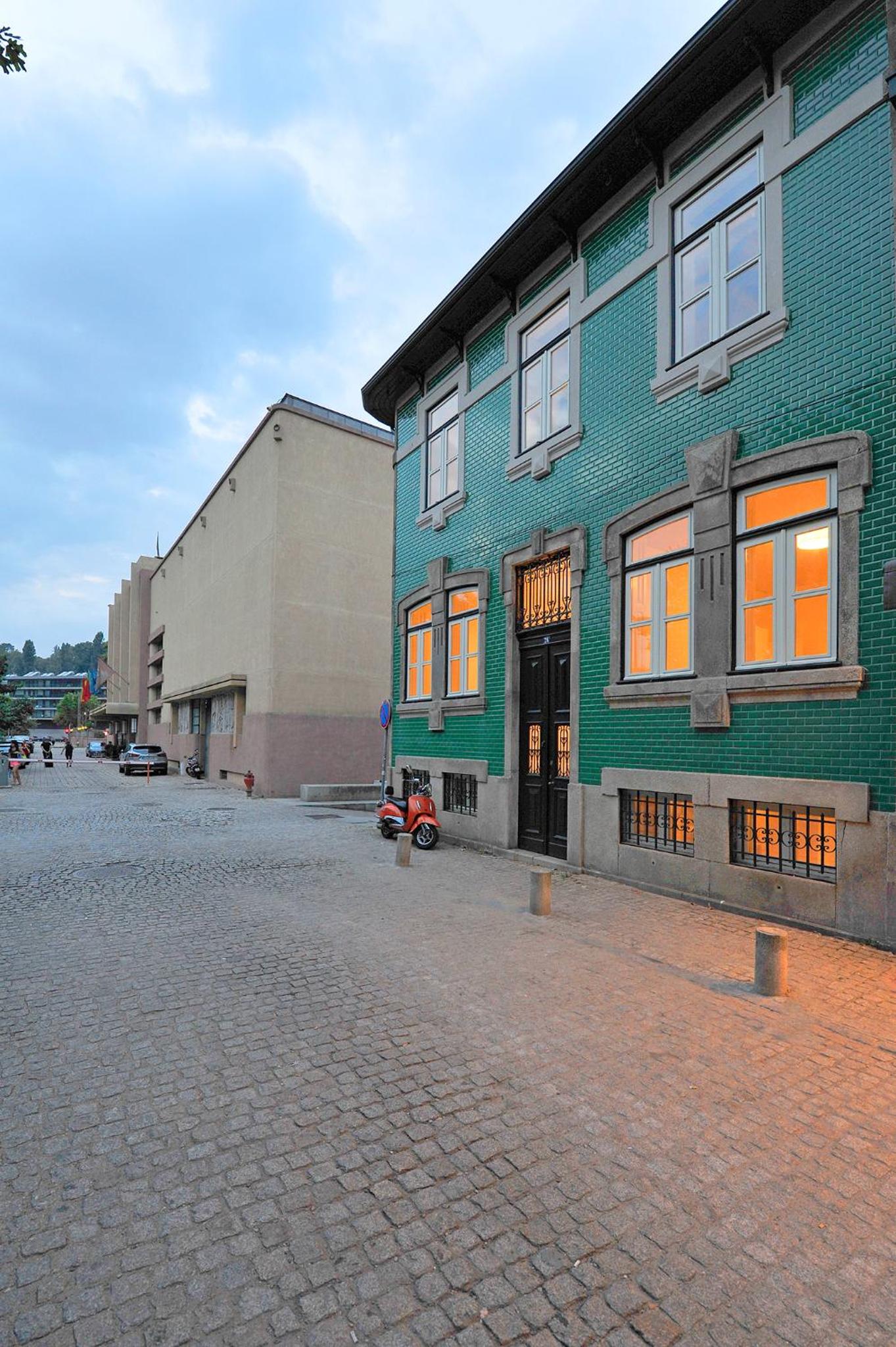 FLH Oporto Captain House view 3