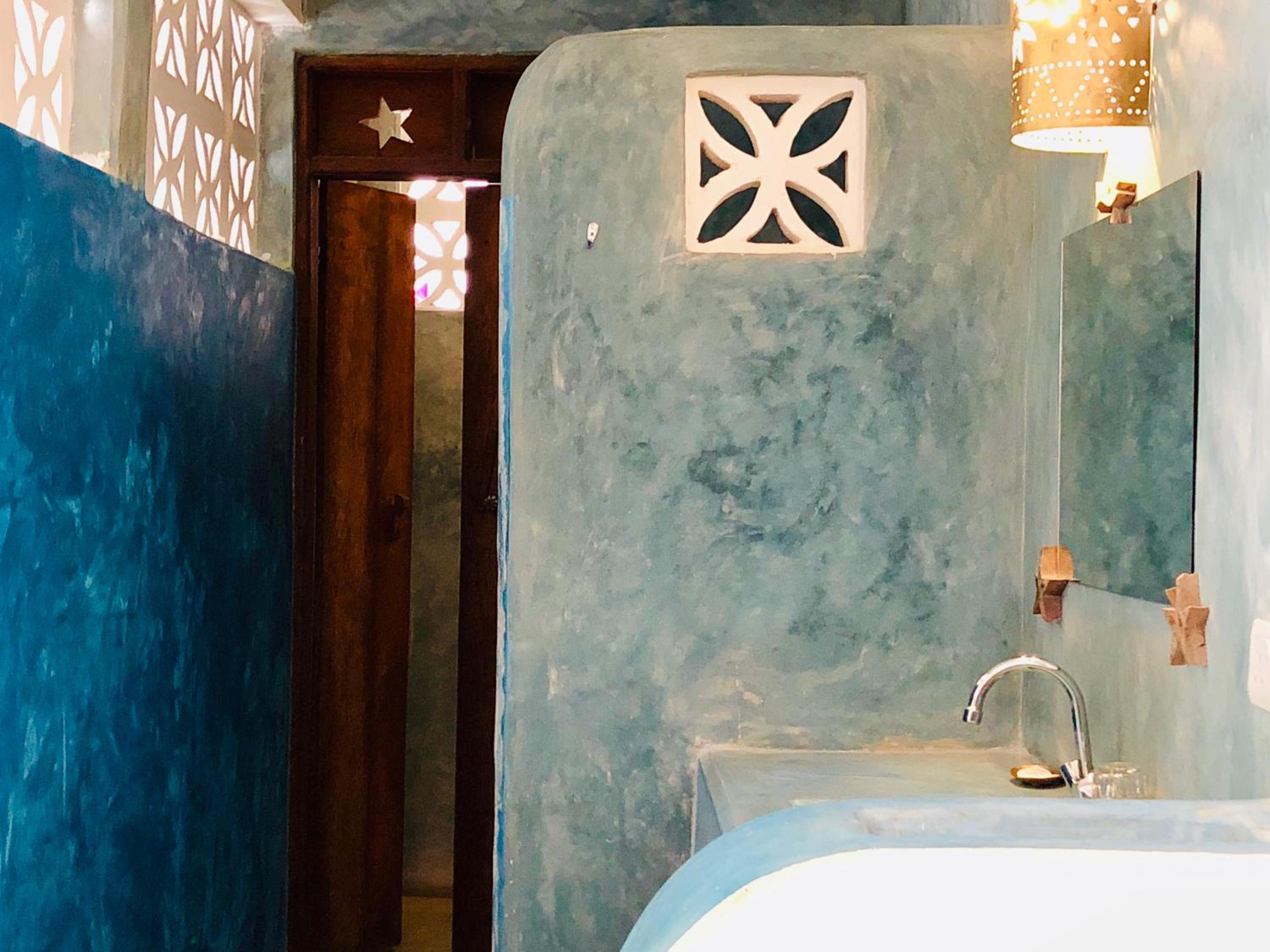 Zanzistar Lodge