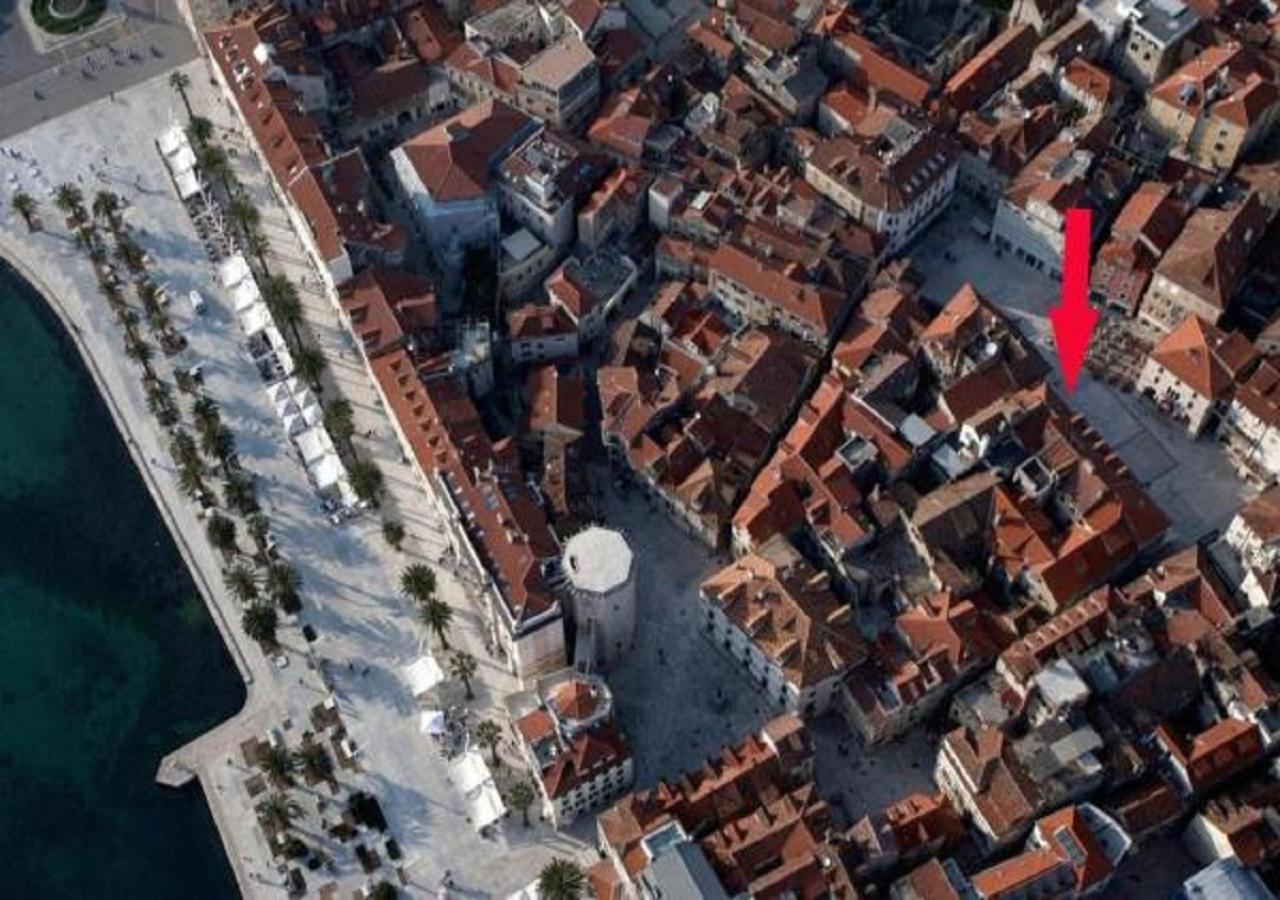 Hotel Old Square Studio Apartment - Image 1