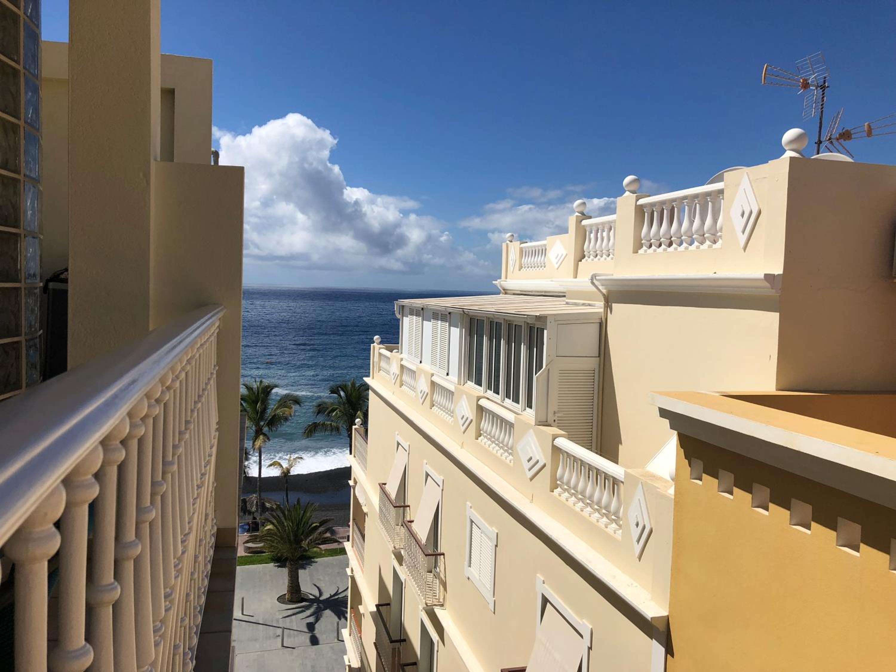 Apartamentos El Faro