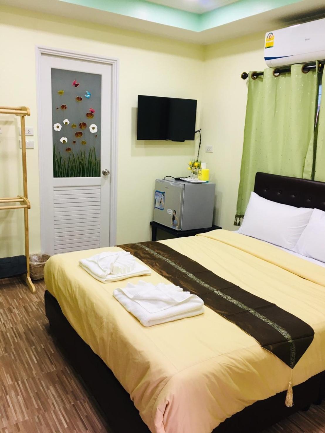 River Hill Side Resort