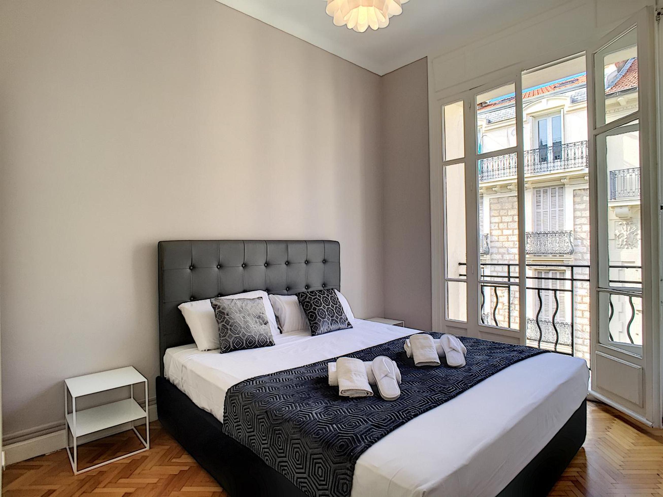 Nestor&Jeeves - LILAS BUFFA - Central - Close sea - Top Floor photo 2
