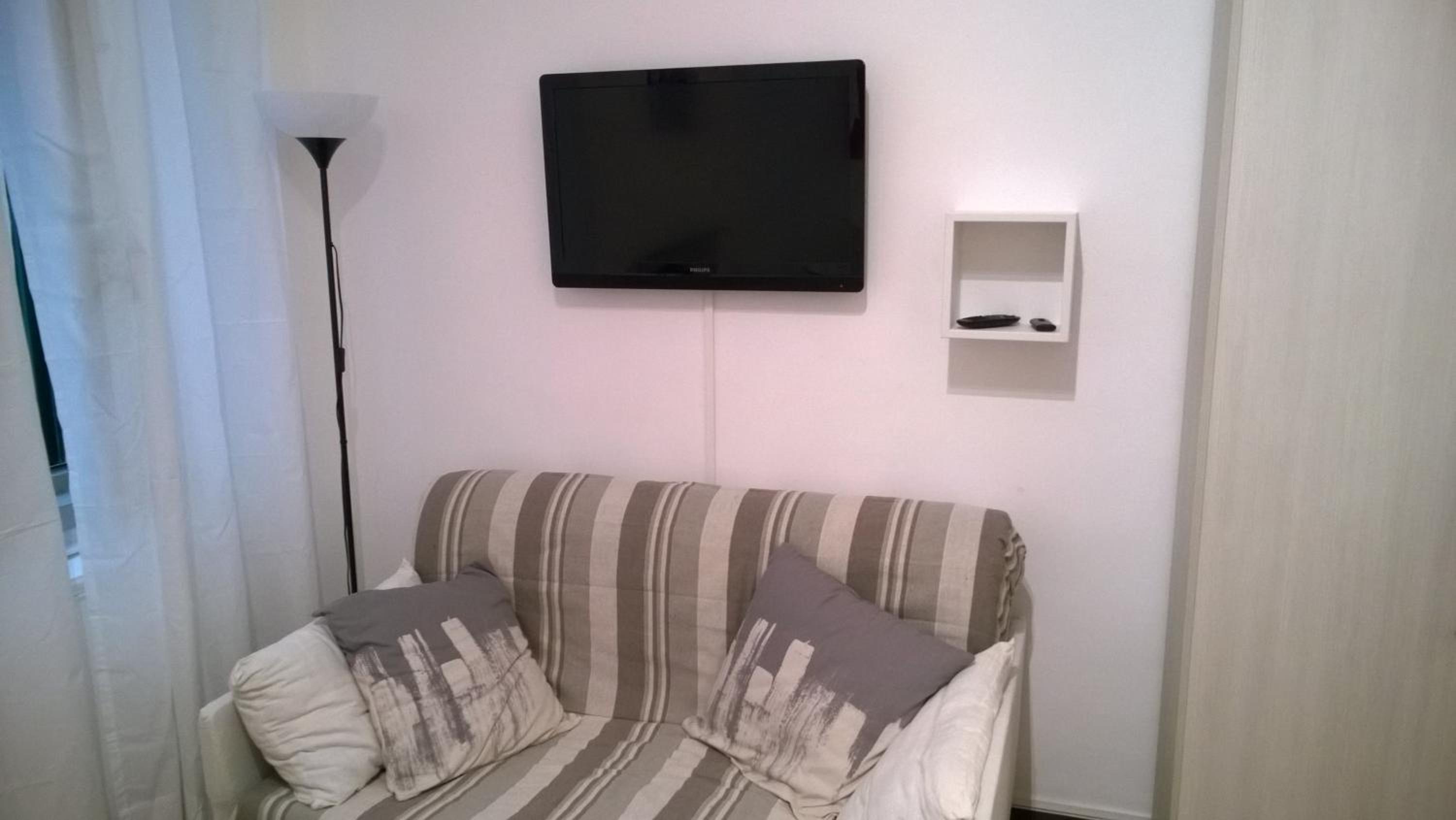 Photo 12