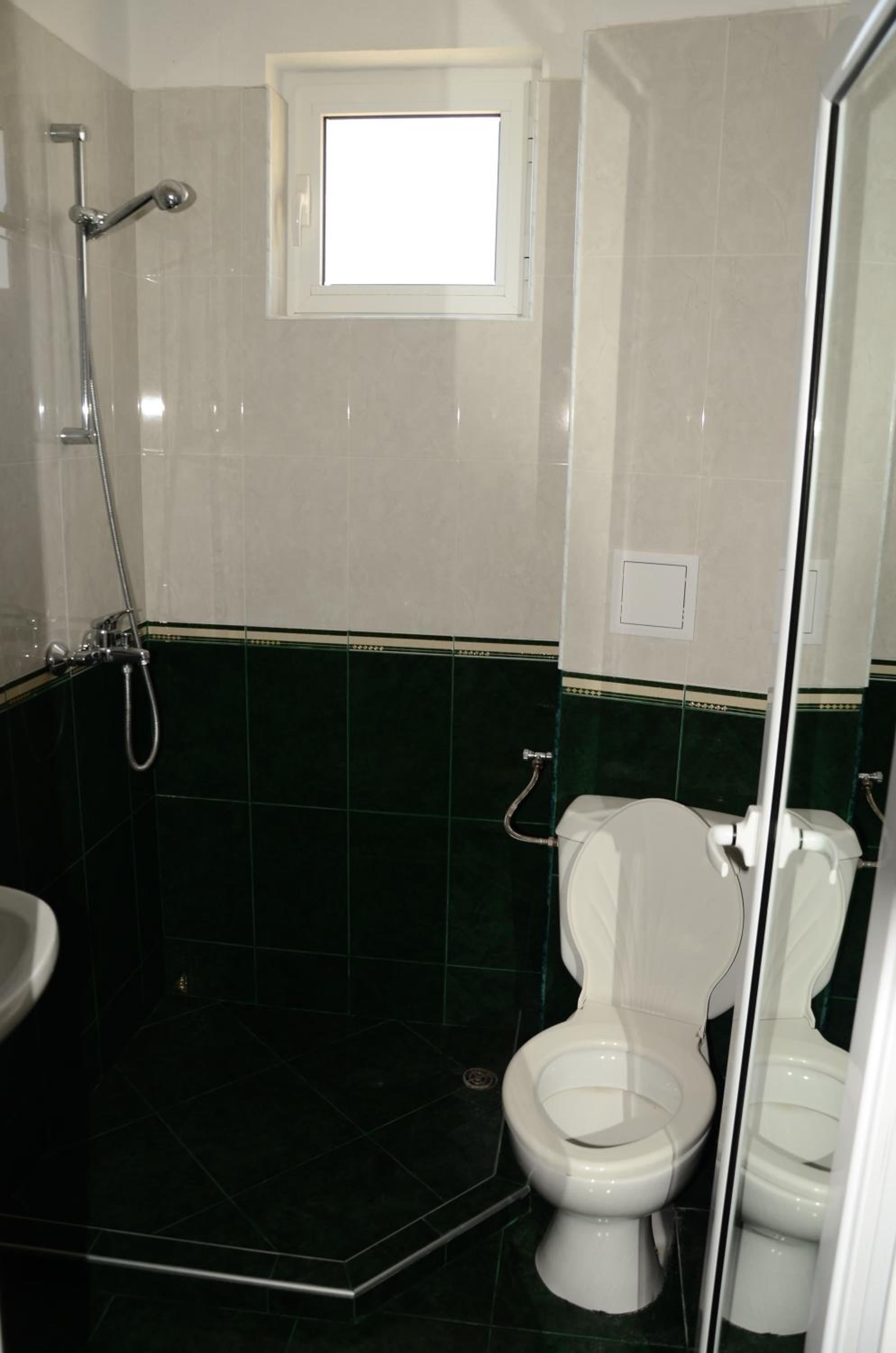 Kirovi House - guest rooms