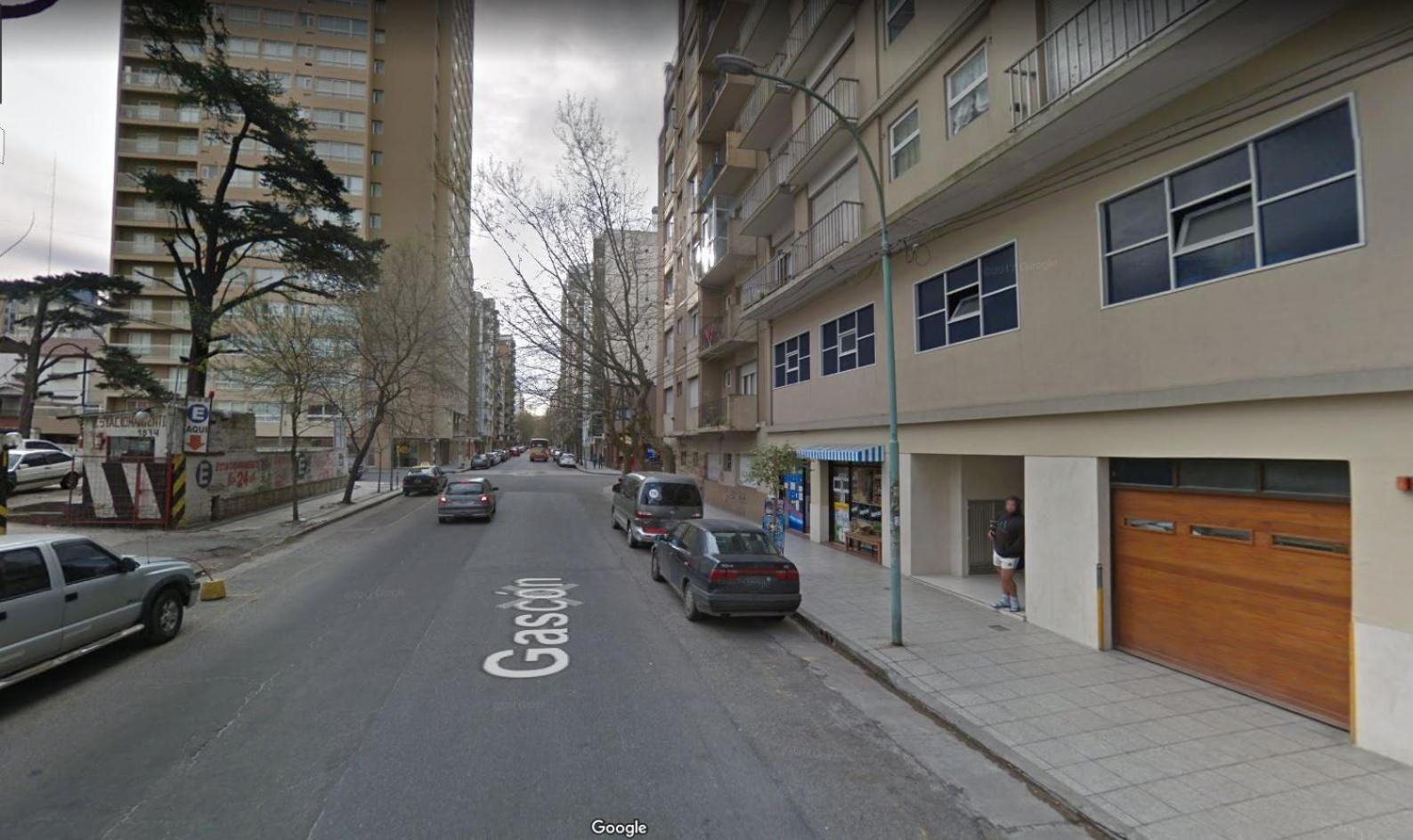 Depto de 2 ambientes zona Guemes