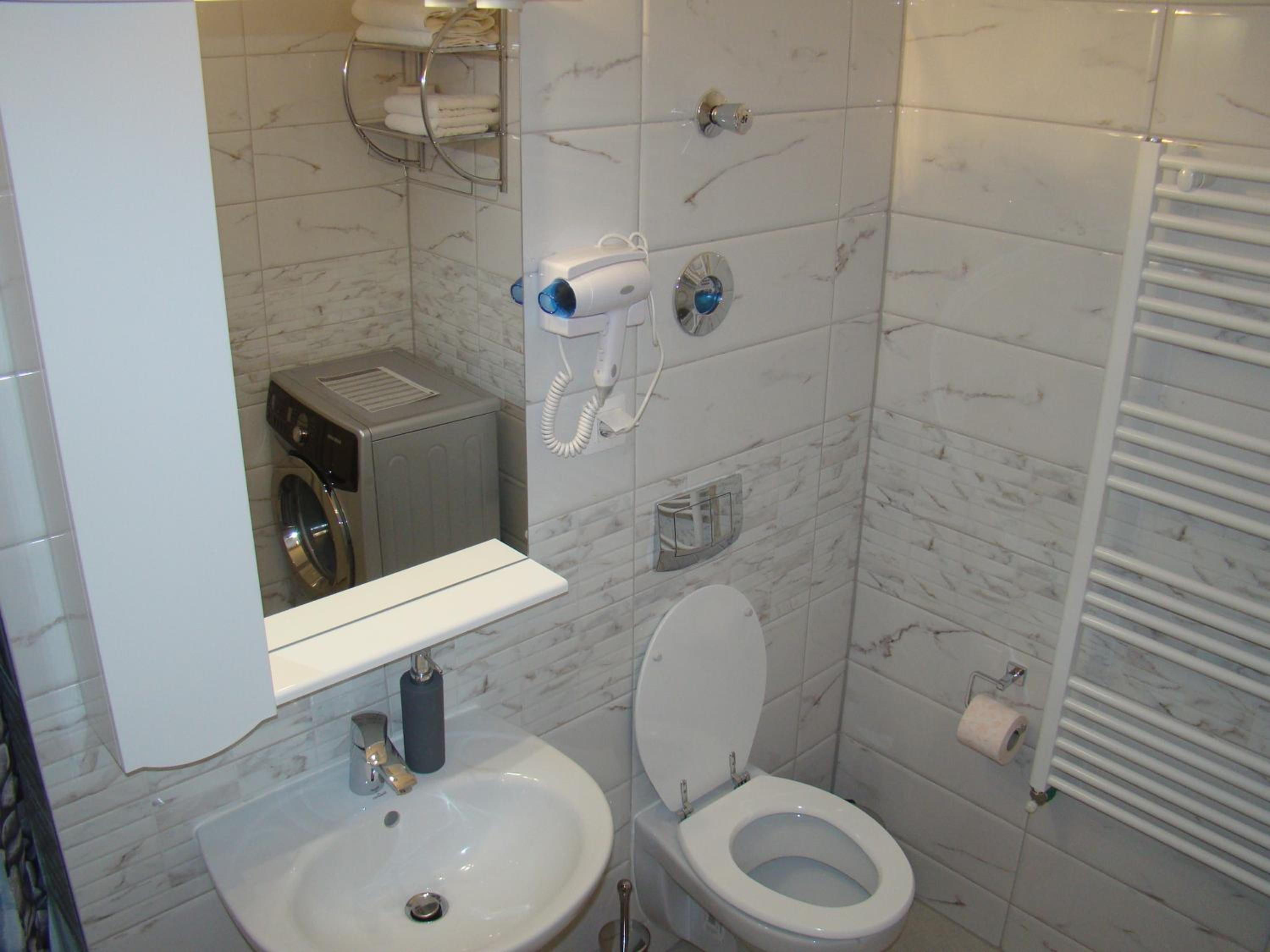 Photo 37