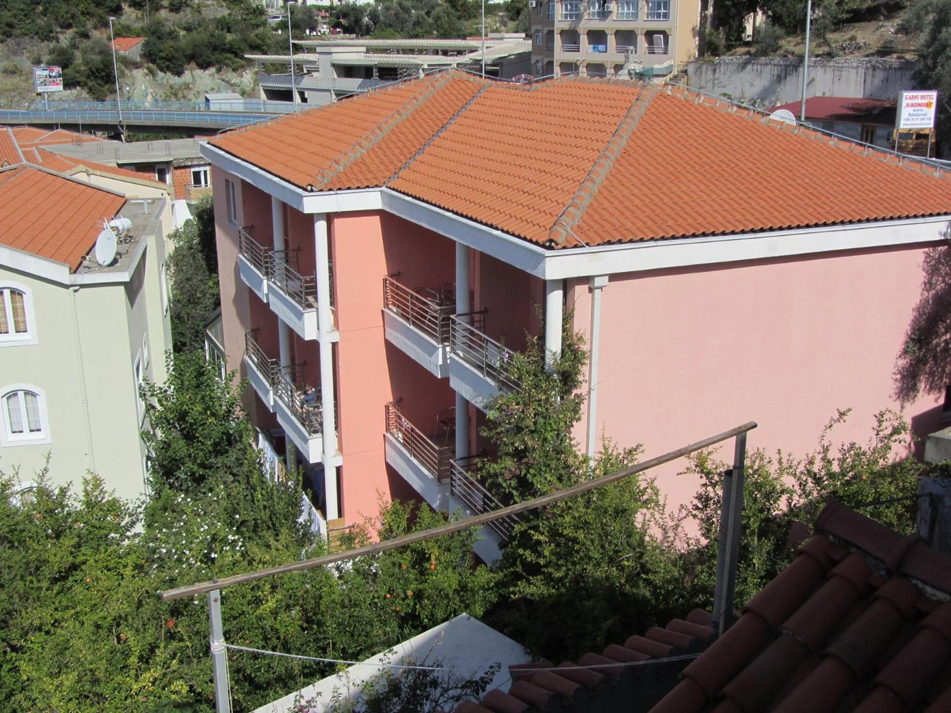 Photo 25