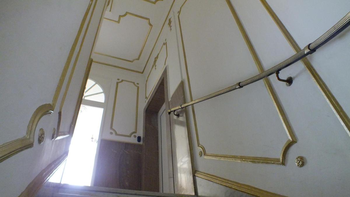 Royal Palace Home
