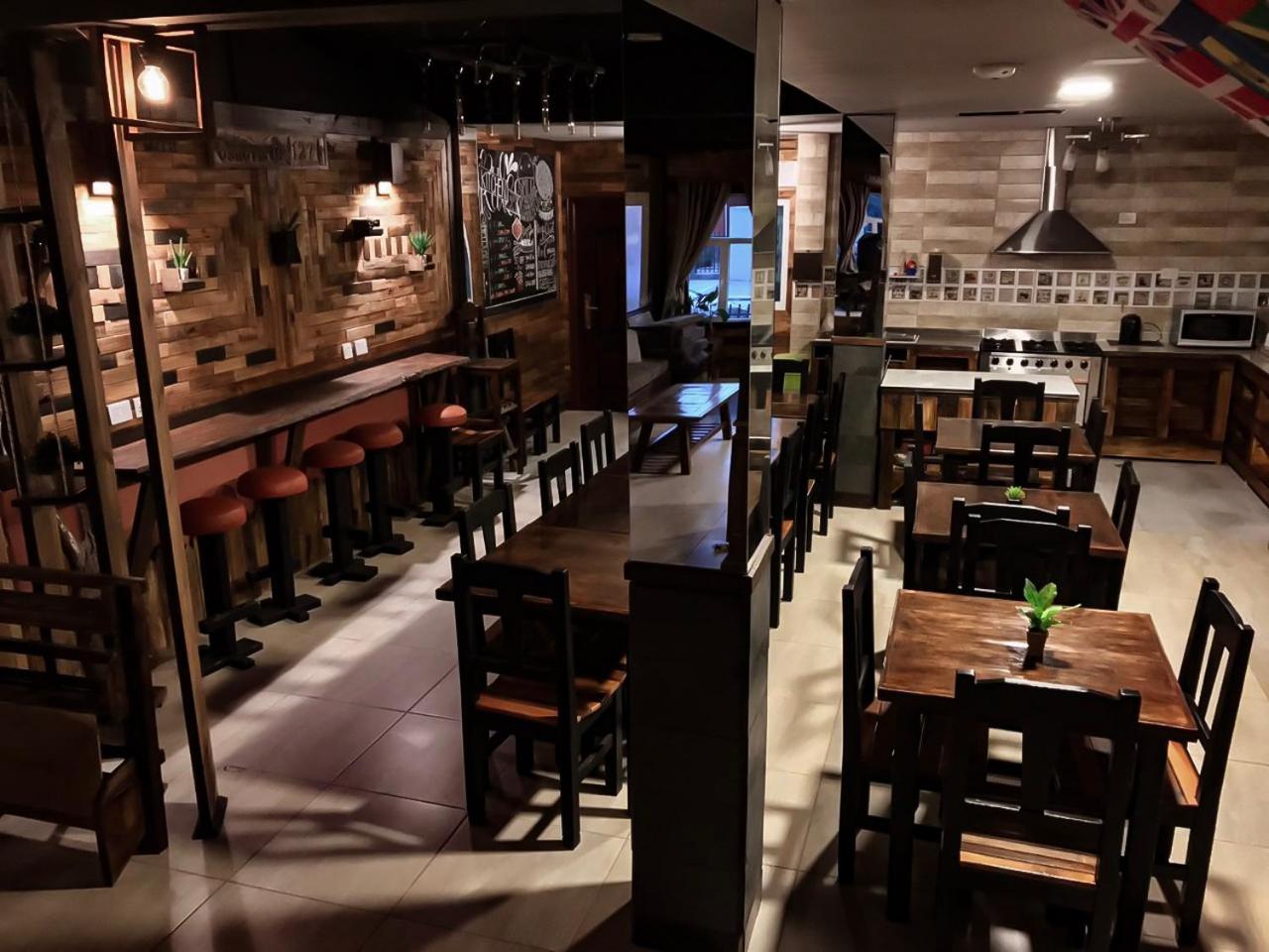 Oshovia Hostel