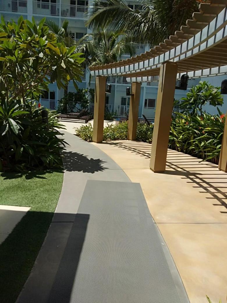 Shore Residences MOA view 4
