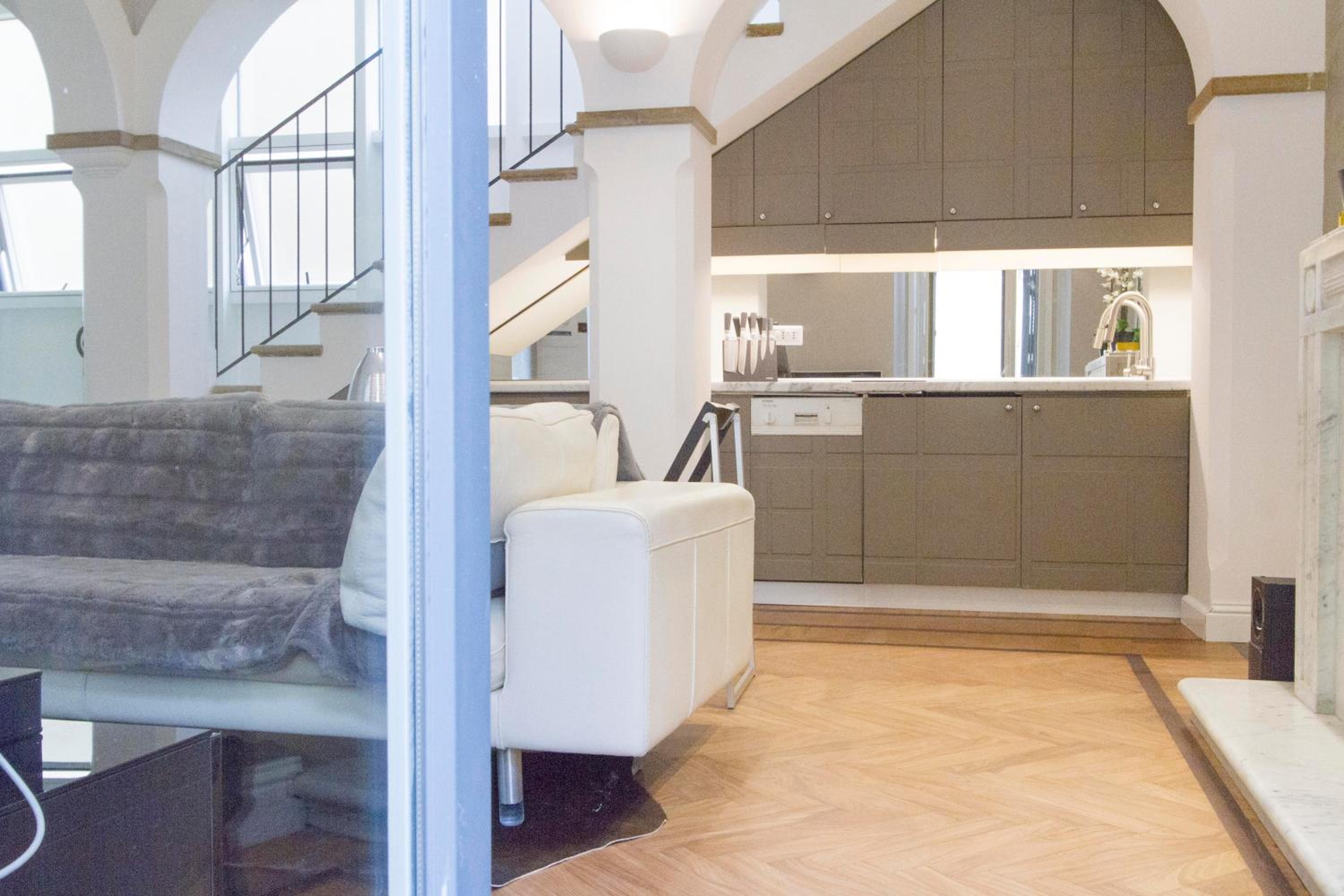 Easylife - Milano - Correnti 24 - Duomo