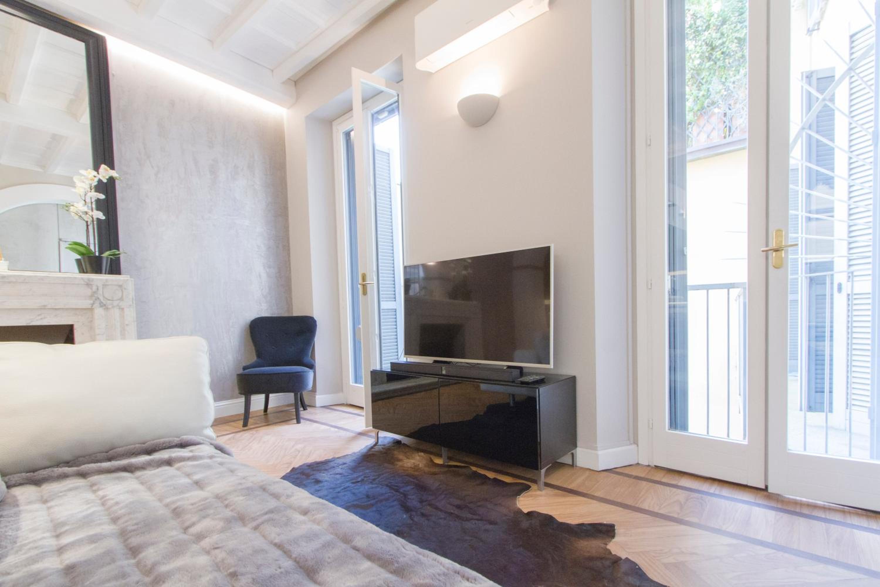 Easylife - Milano - Correnti 24 - Duomo